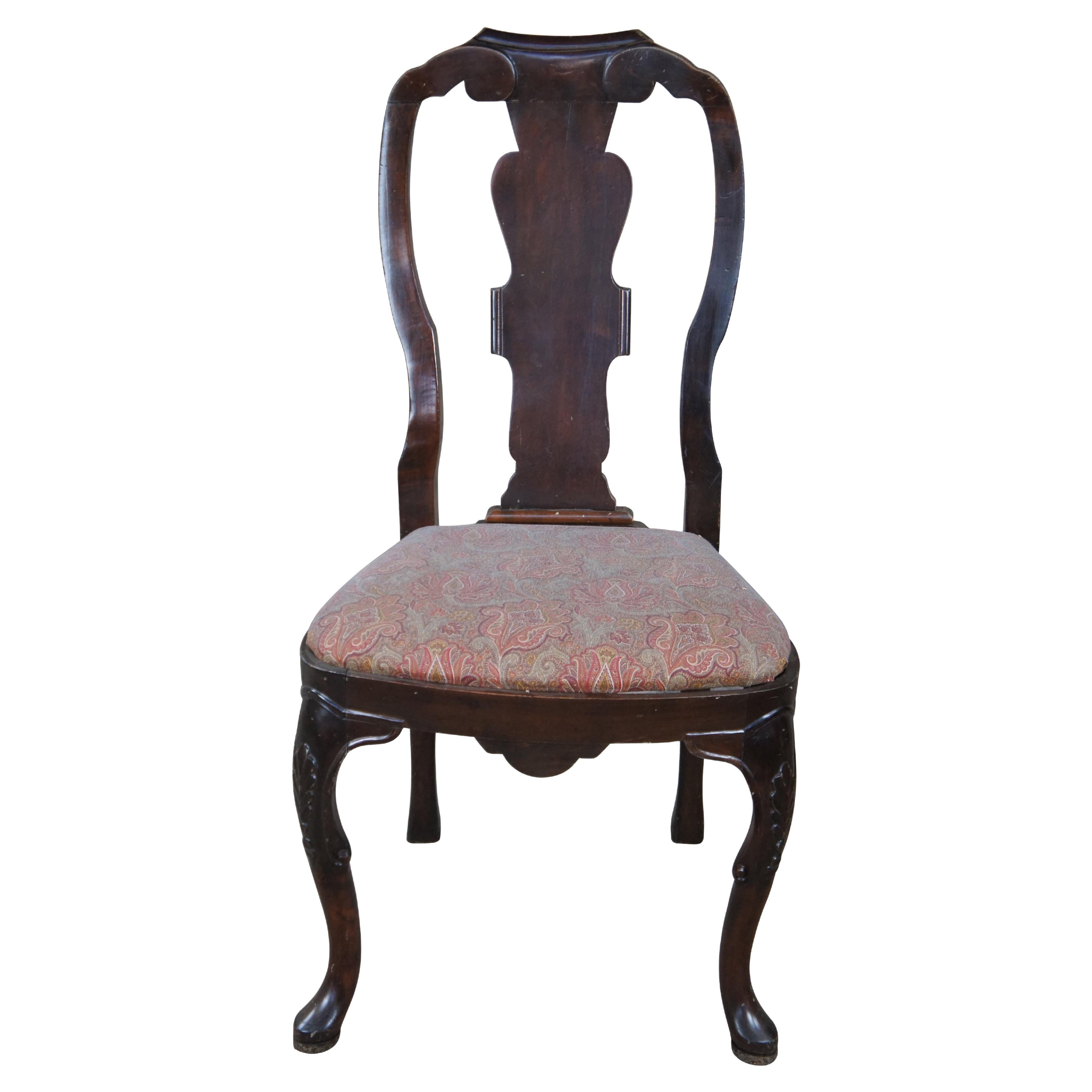 Italian Georgian Queen Anne Style Carved Mahogany Dining Side Desk Chair For Sale