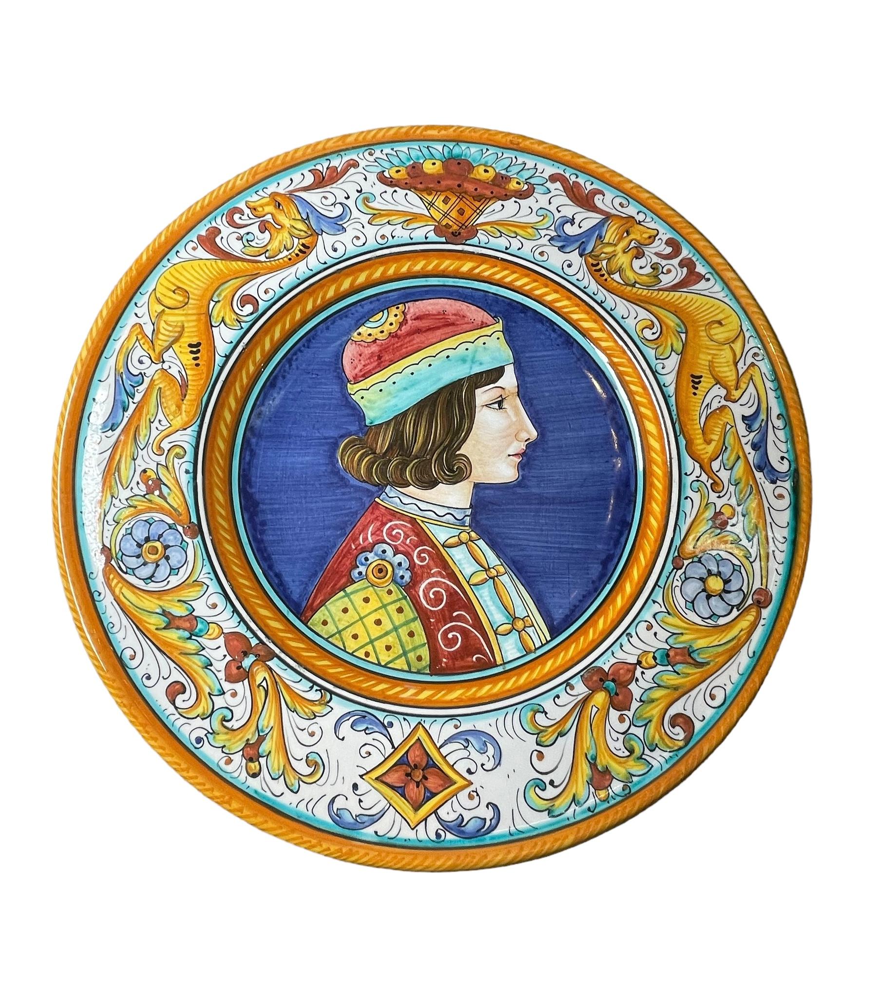 Italian Gialletti Majolica Portrait Plates For Sale 5