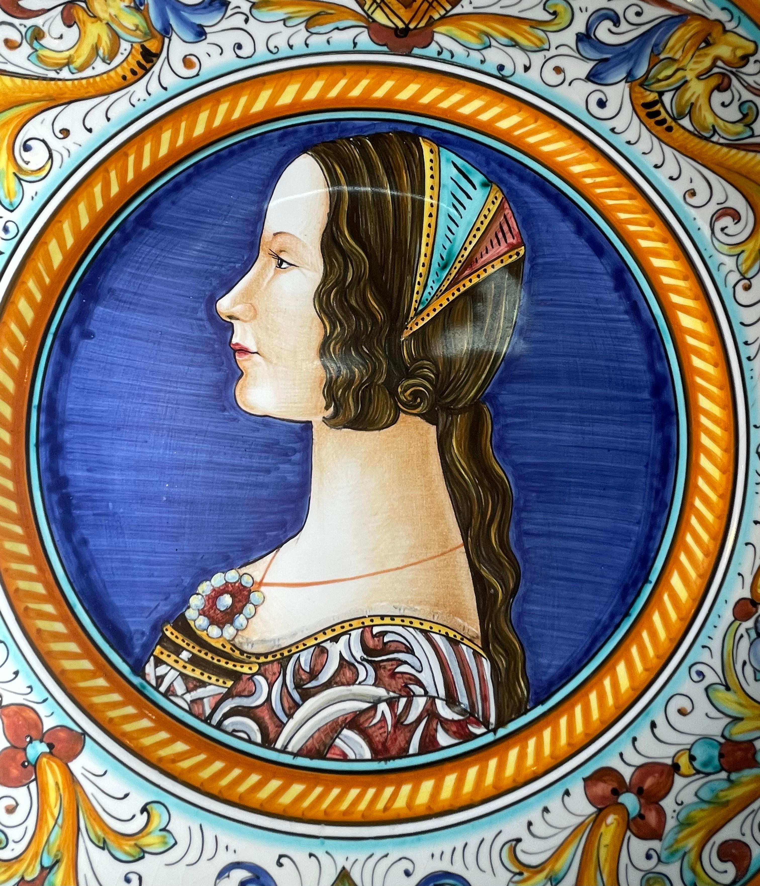Italian Gialletti Majolica Portrait Plates For Sale 8