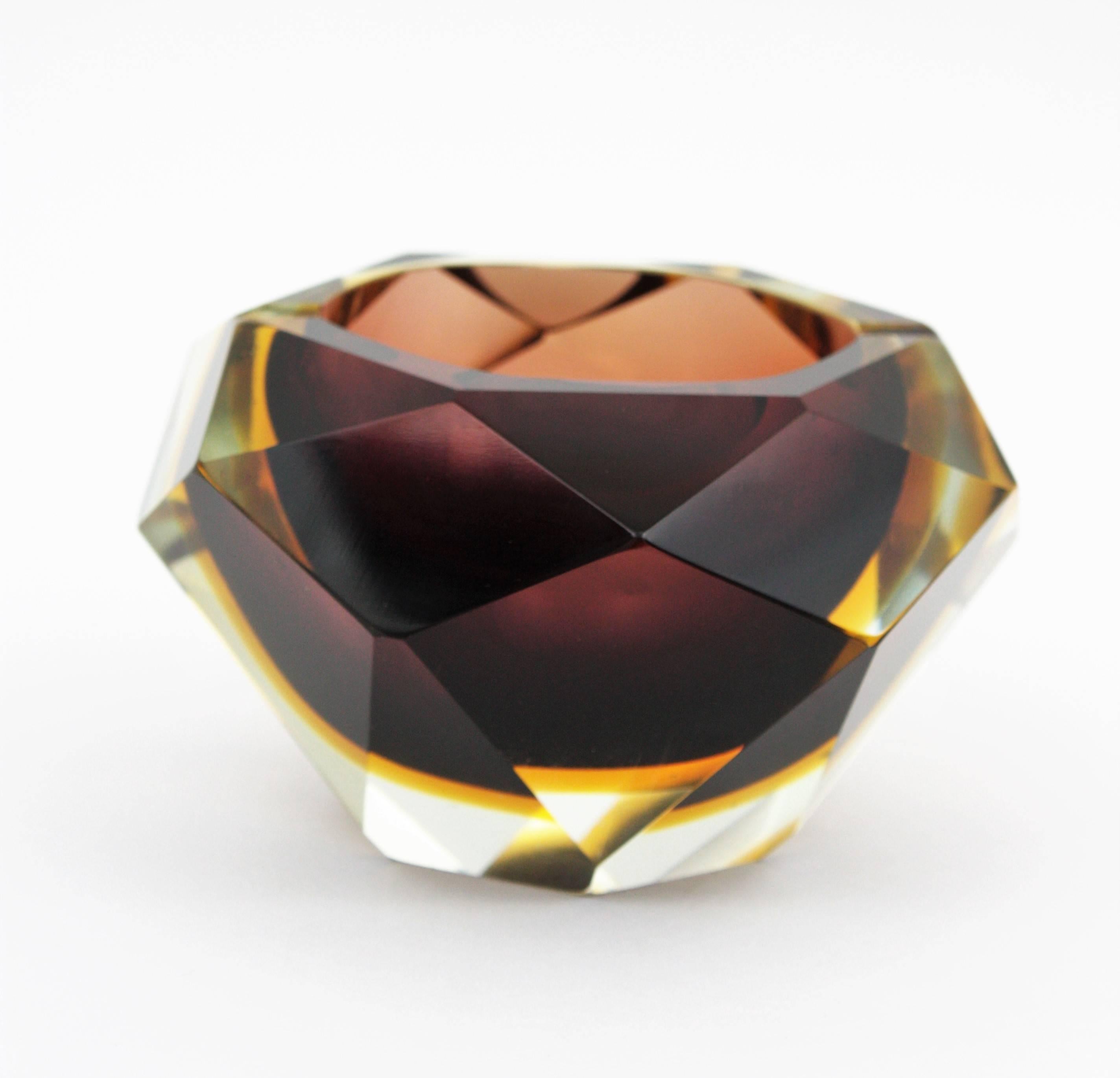 Mid-20th Century Italian Giant Madruzzato Brown & Yellow Faceted Sommerso Murano Glass Ashtray