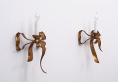 Apliques italianos dorados en forma de lazo  Mingazzi Bolonia. 1960s