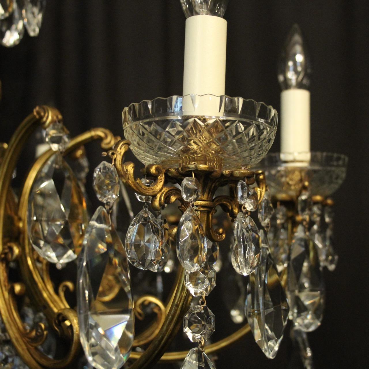 Italian Gilded Bronze 19th Century 8-Light Antique Chandelier In Good Condition For Sale In Chester, GB