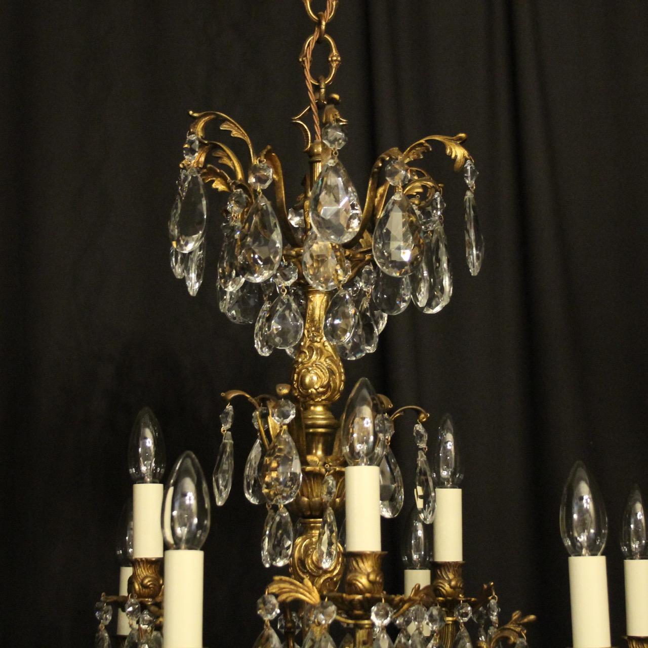 Italian Gilded Bronze and Crystal 12 Light Antique Chandelier (Vergoldet) im Angebot