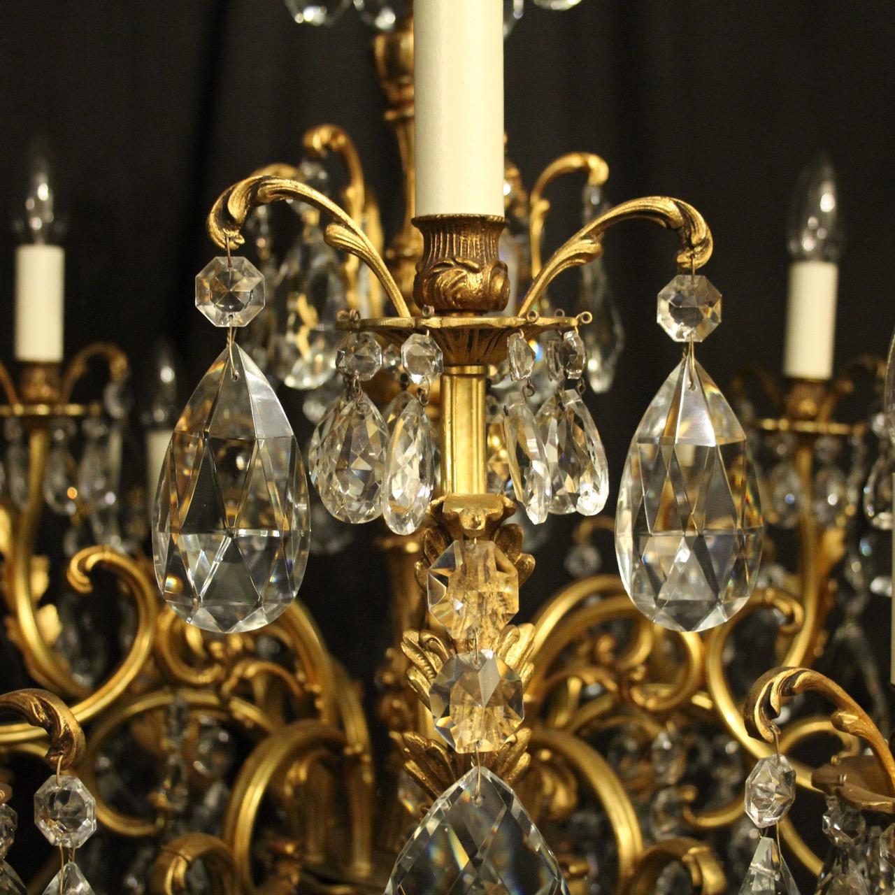 20th Century Italian Gilded Bronze and Crystal 12-Light Antique Chandelier For Sale
