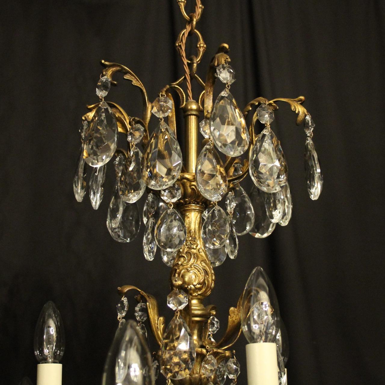 Italian Gilded Bronze and Crystal 12 Light Antique Chandelier im Angebot 2