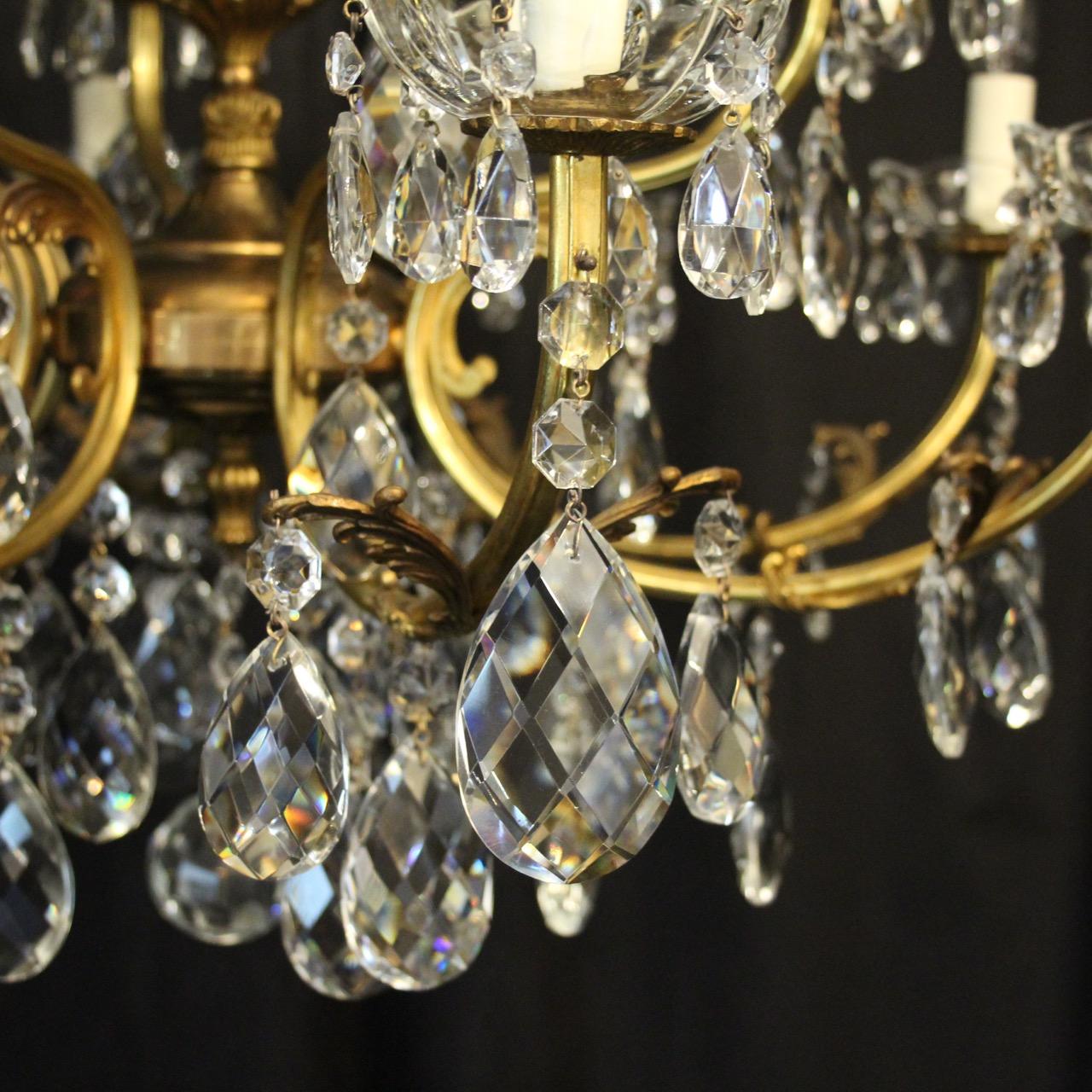 Italian Gilded and Crystal 16-Light Antique Chandelier (Barock)
