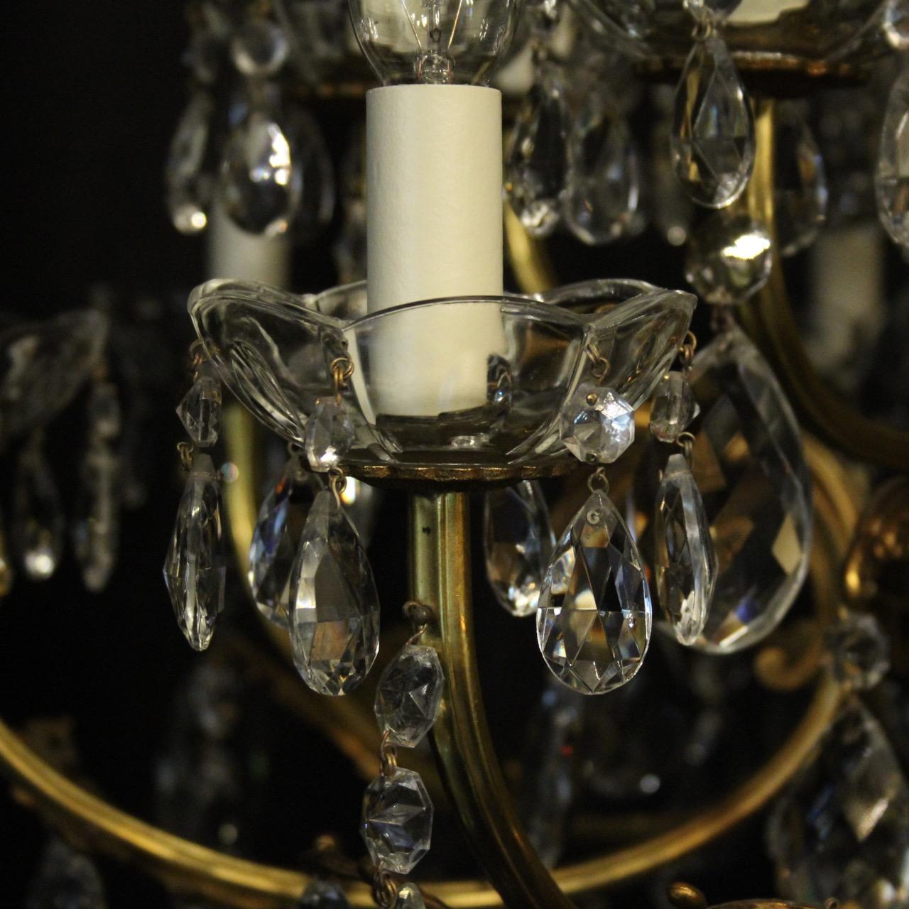 20th Century Italian Gilded and Crystal 16-Light Antique Chandelier