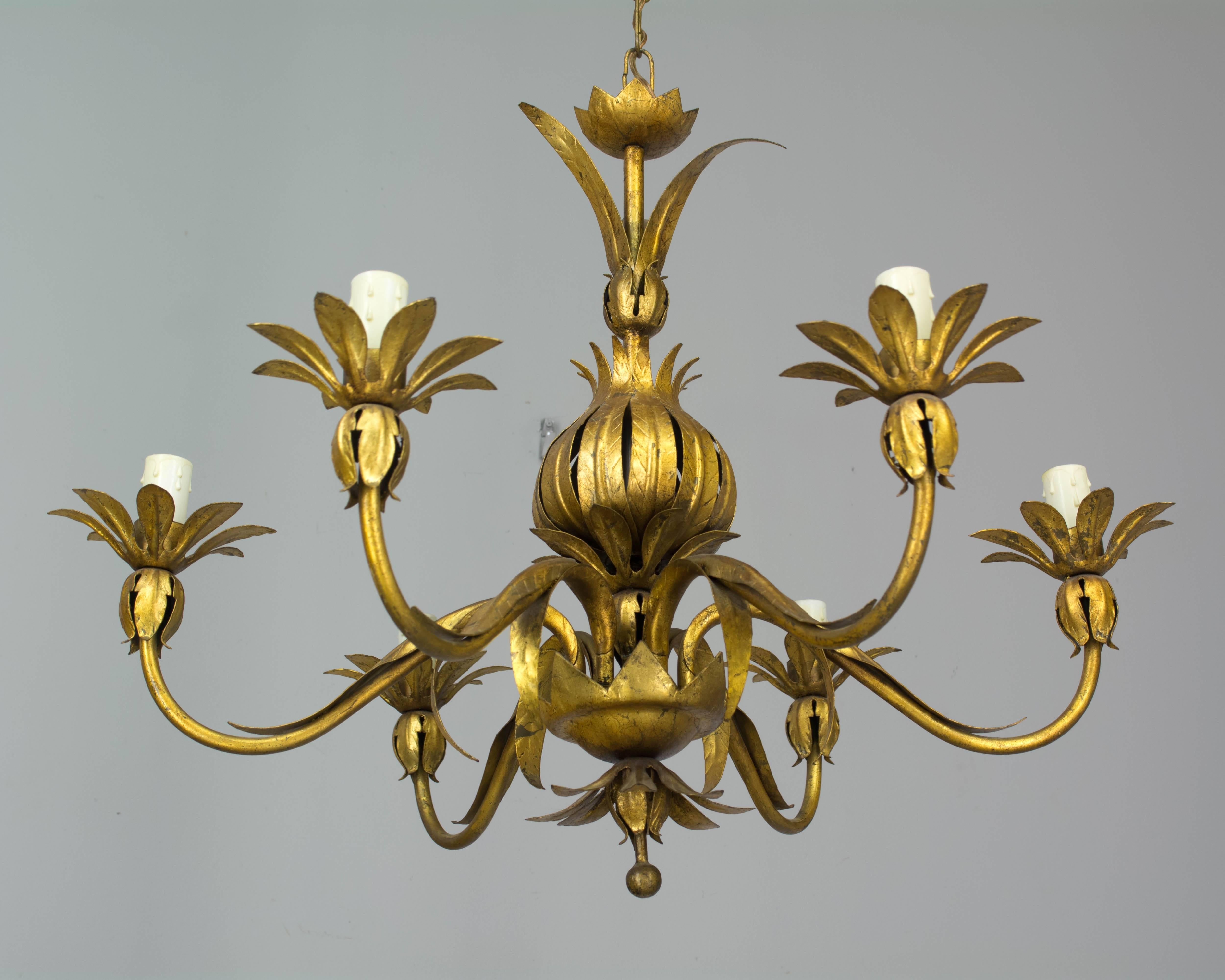 Italian Gilded Tole Chandelier In Excellent Condition In Winter Park, FL