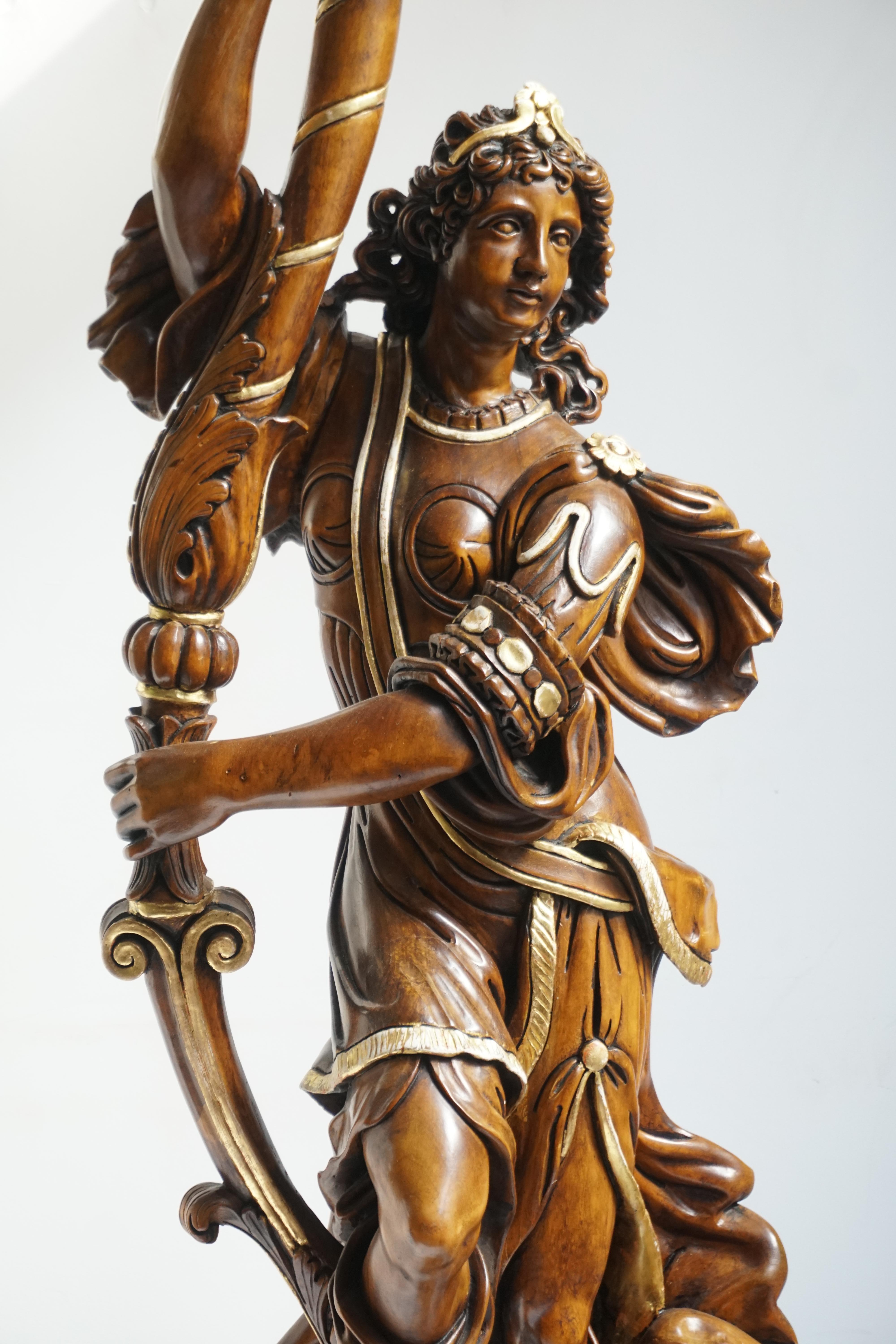 Italian Gilded Wood Venetian Figural Torchère Candelabra Floor Lamp For Sale 12