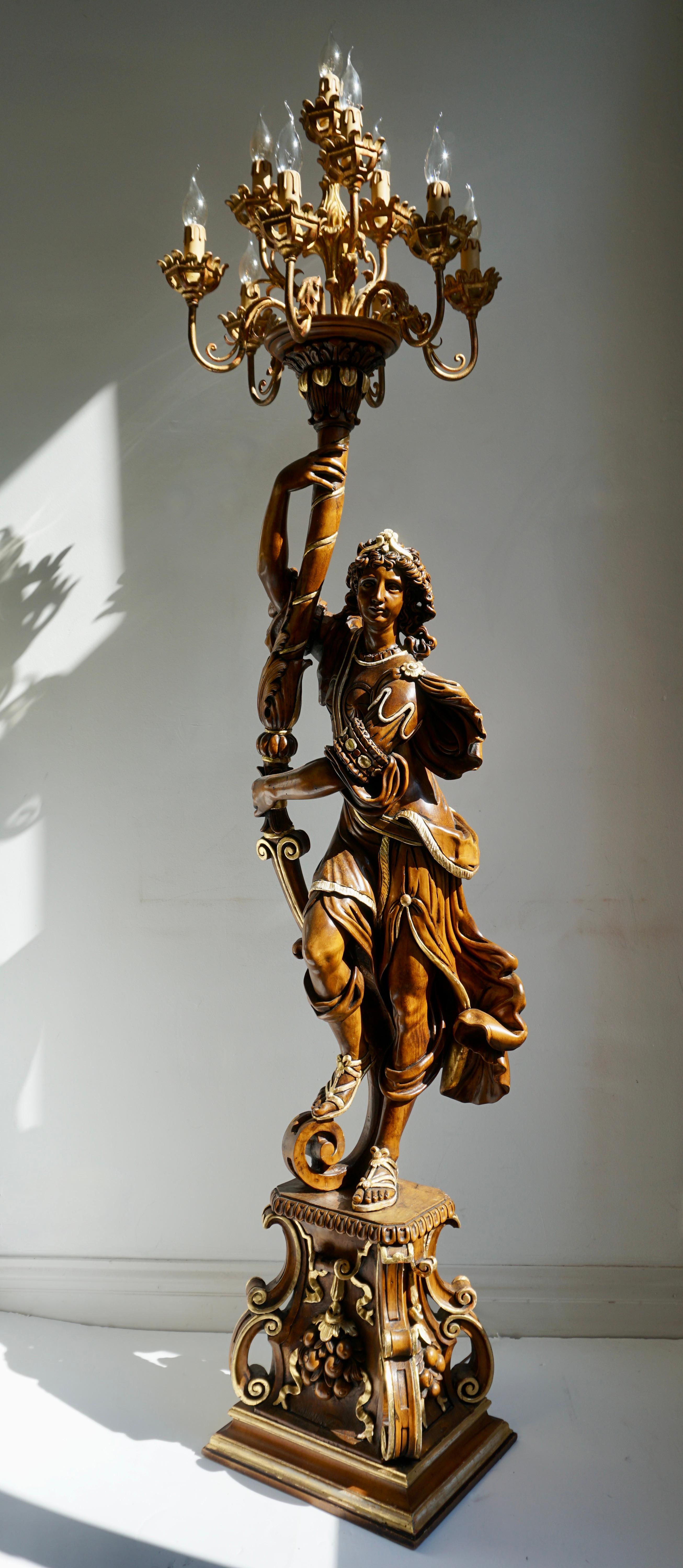 Hollywood Regency Italian Gilded Wood Venetian Figural Torchère Candelabra Floor Lamp For Sale