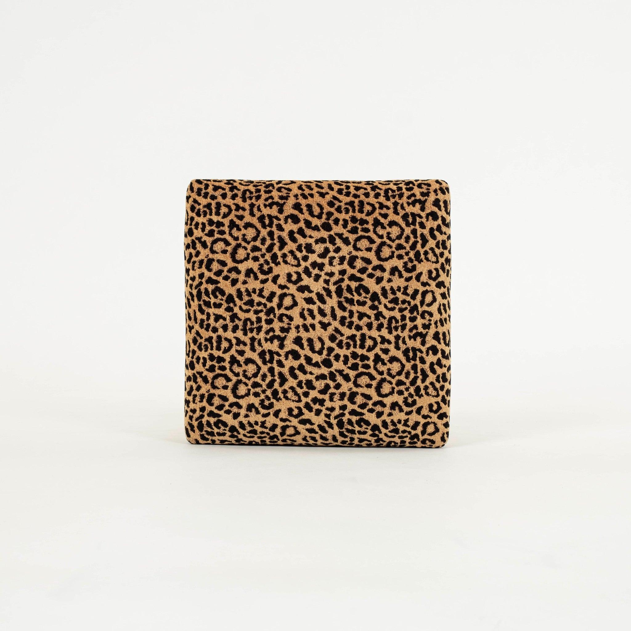 Italienischer vergoldeter Bambus Leopard Samt Hocker im Angebot 3