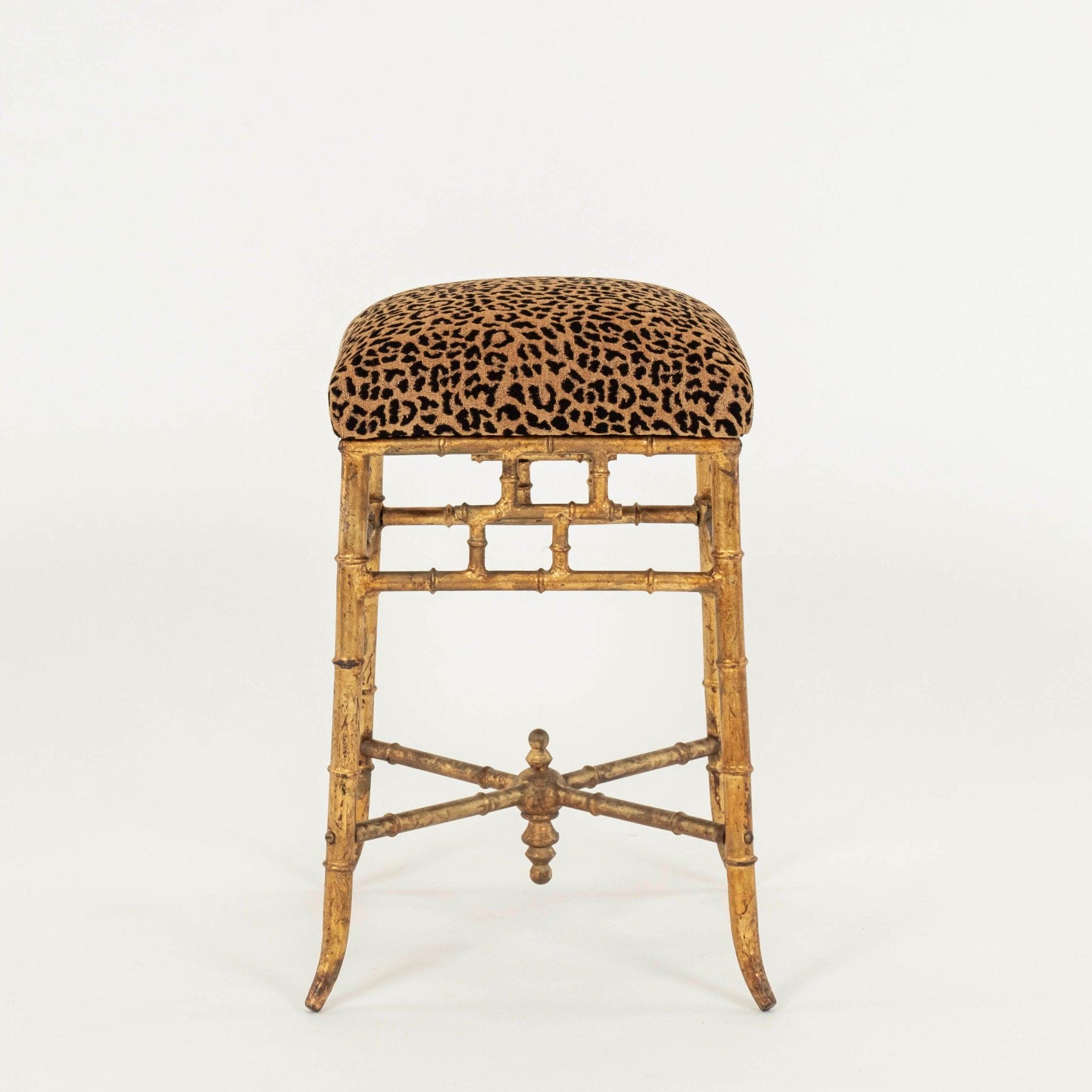 Italienischer vergoldeter Bambus Leopard Samt Hocker (Vergoldet) im Angebot