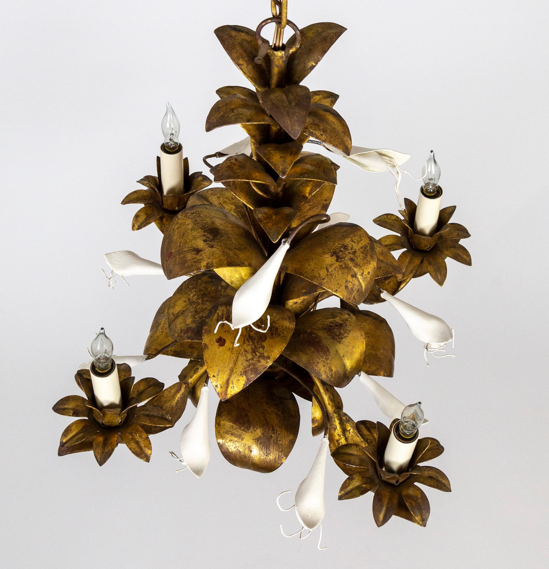 Italian Gilt Botanical 4-Light Chandelier For Sale 3