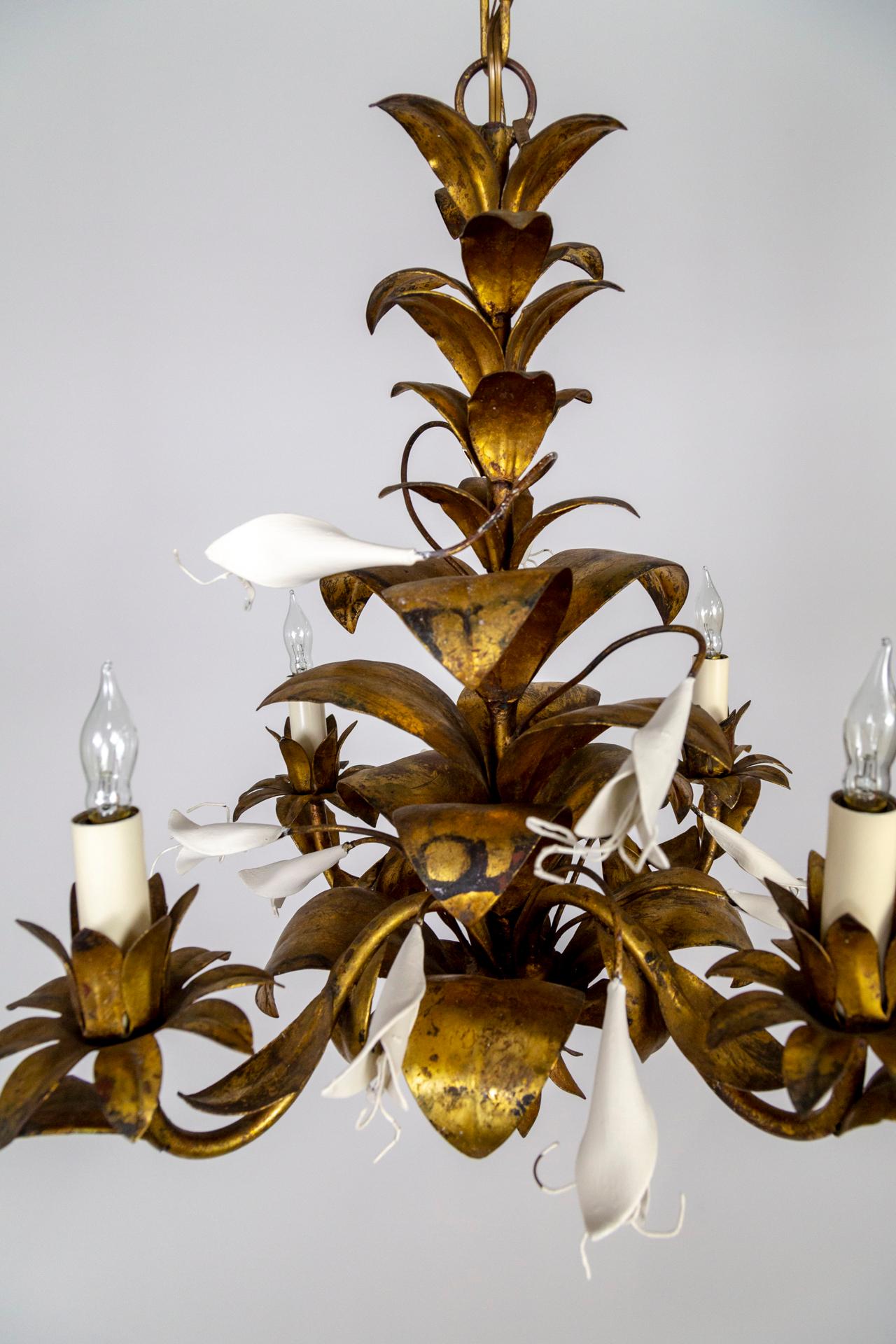 Lustre à 4 éclairages italien à motifs botaniques dorés en vente 7