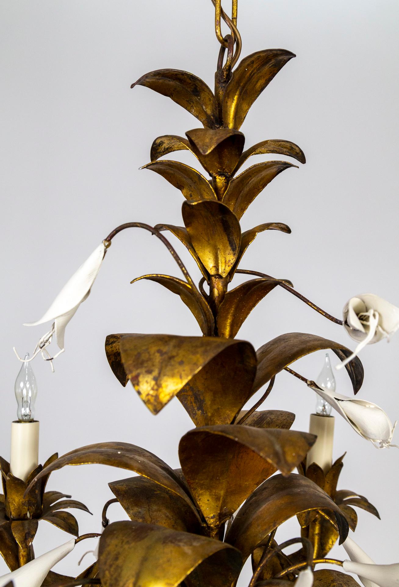 Italian Gilt Botanical 4-Light Chandelier For Sale 2