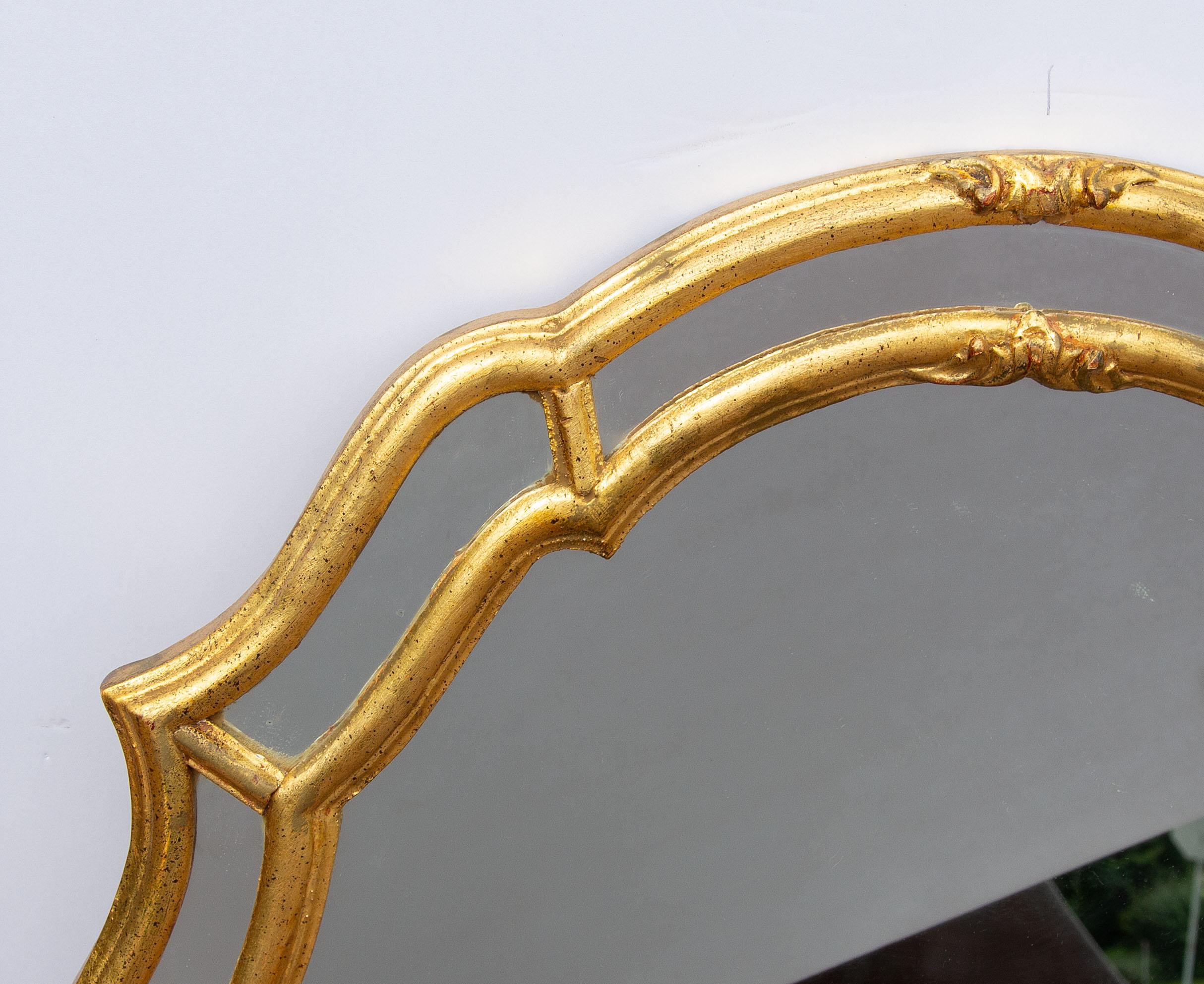 Vintage Italian gilt mirror. Mid-Century Modern. See our other mirrors. Please, contact us for shipping options.
Presented by Joseph Dasta Antiques