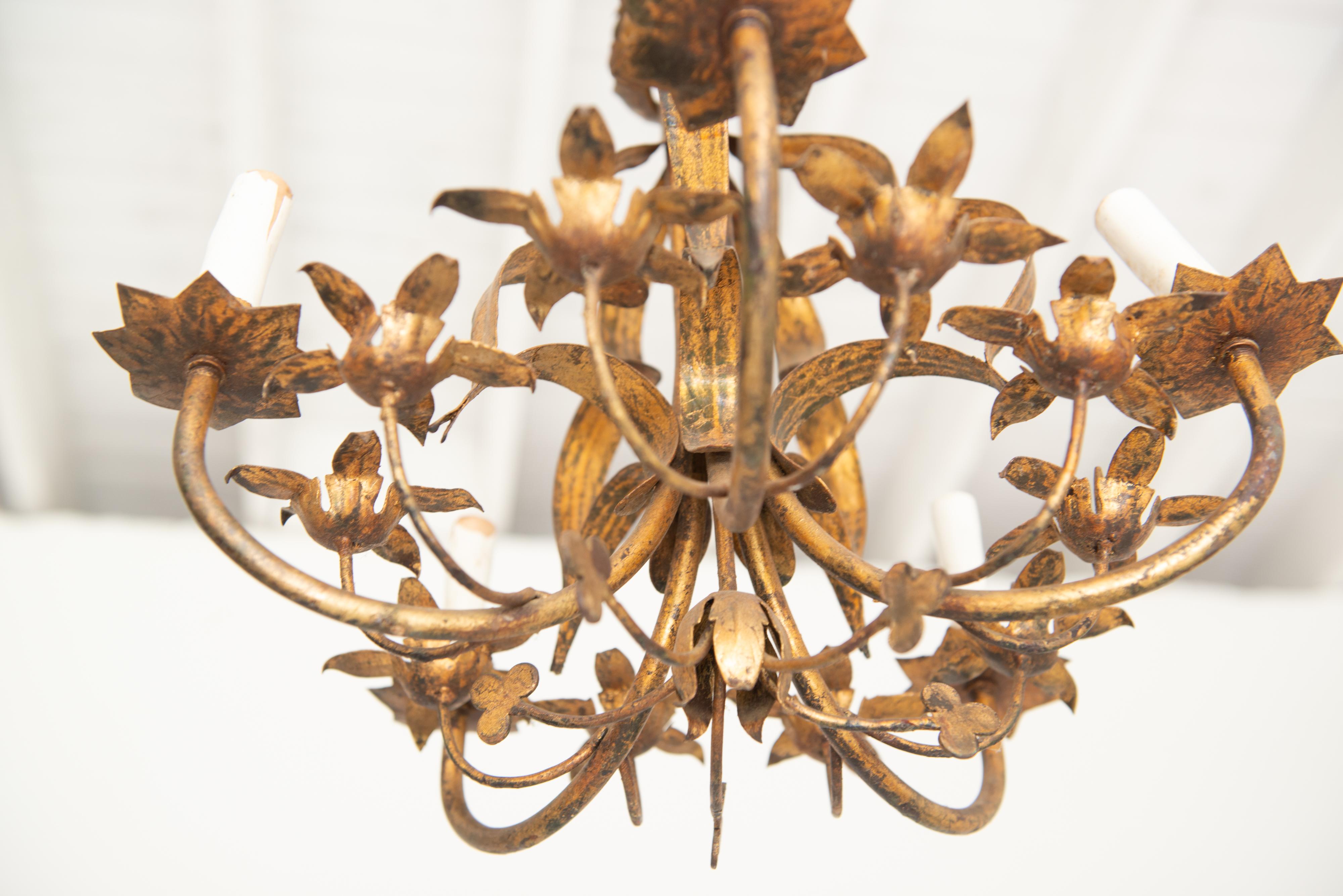 Araña Floral Dorada de Hierro Forjado Dorado en venta