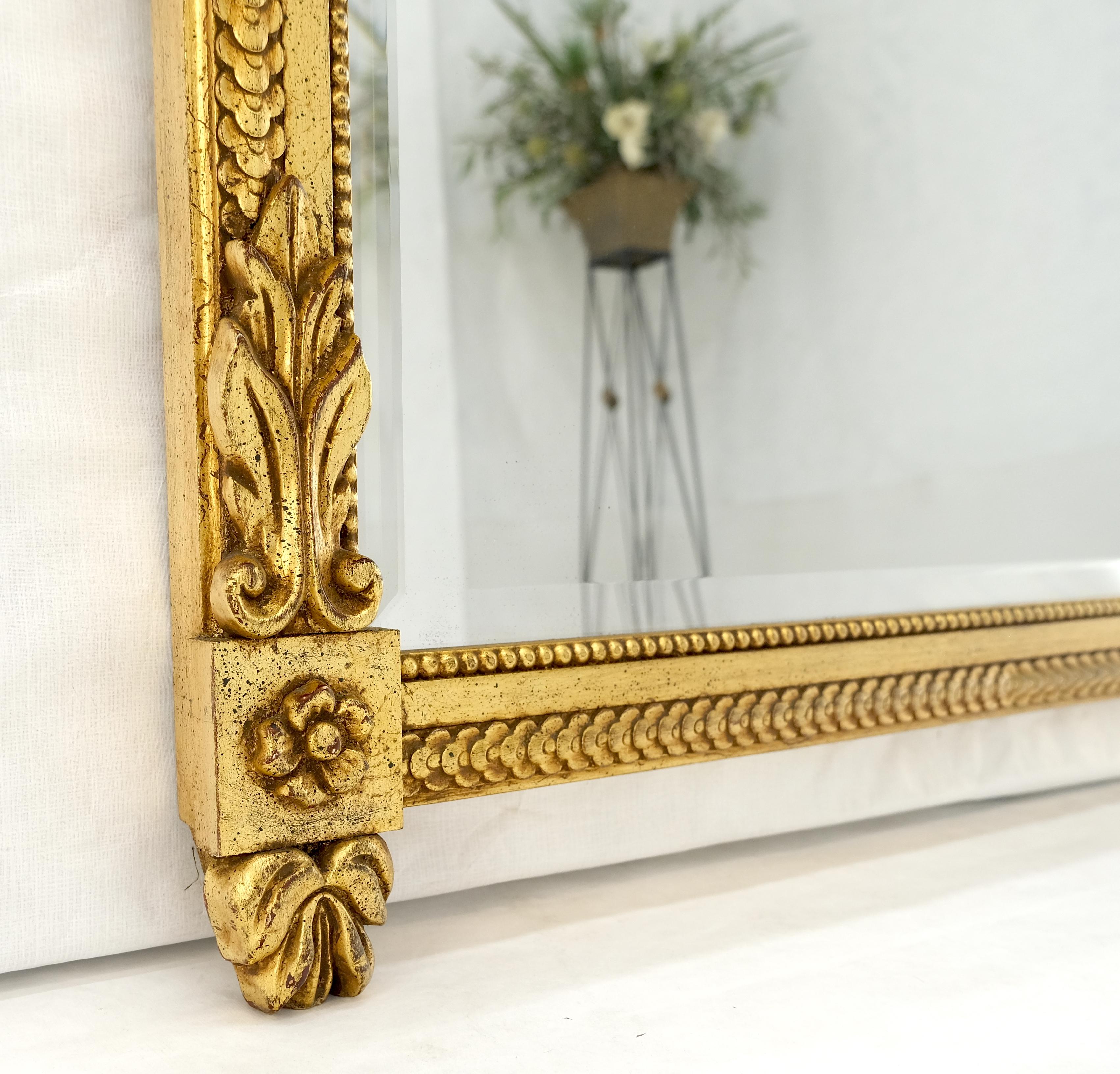 Italian Gilt Gesso Fine Gold Wall Mirror 53x38 Rectangle MINT! In condizioni buone in vendita a Rockaway, NJ