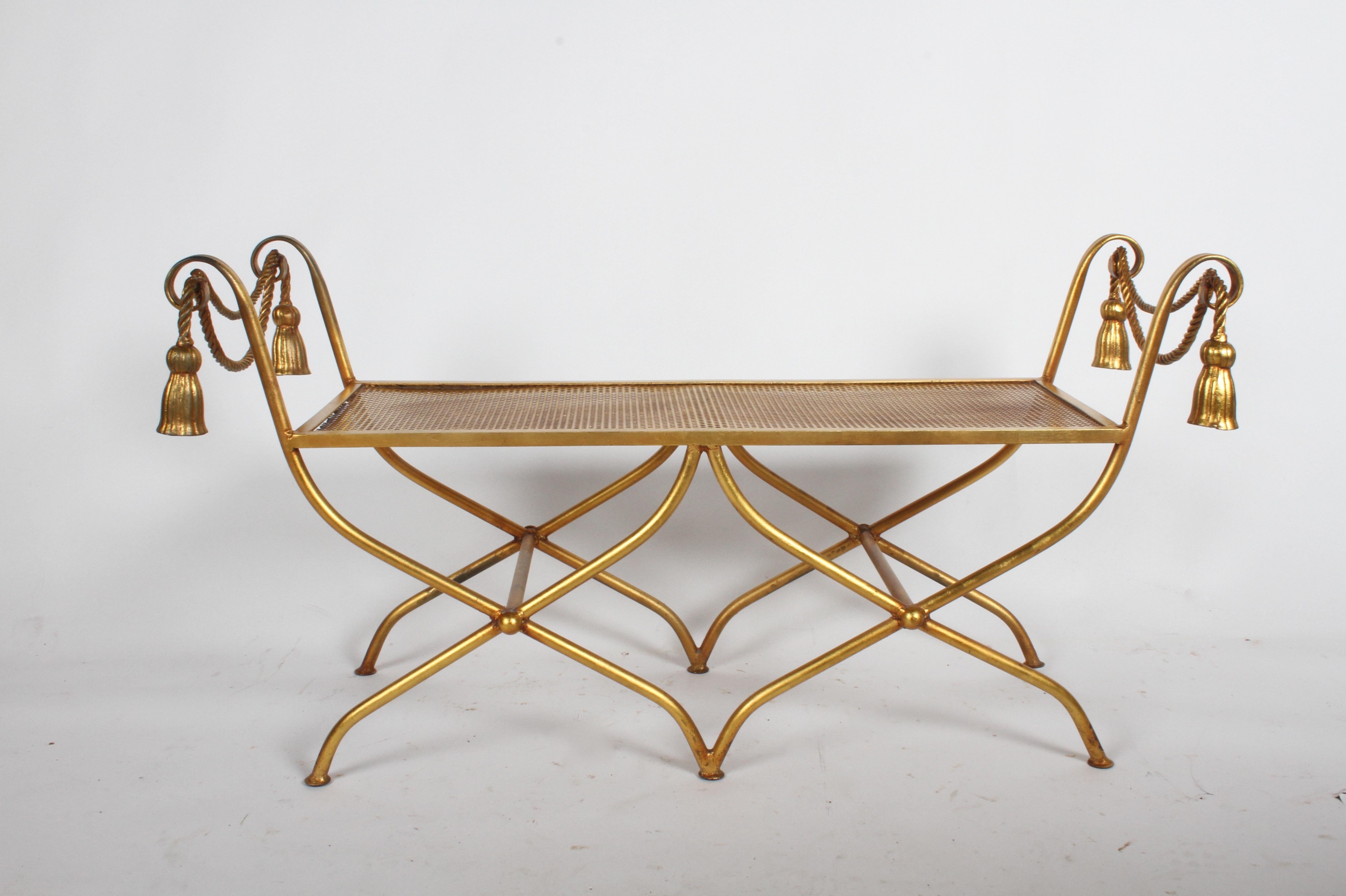 Italian Gilt Hollywood Regency Style Tassel or Rope Bench In Good Condition In St. Louis, MO