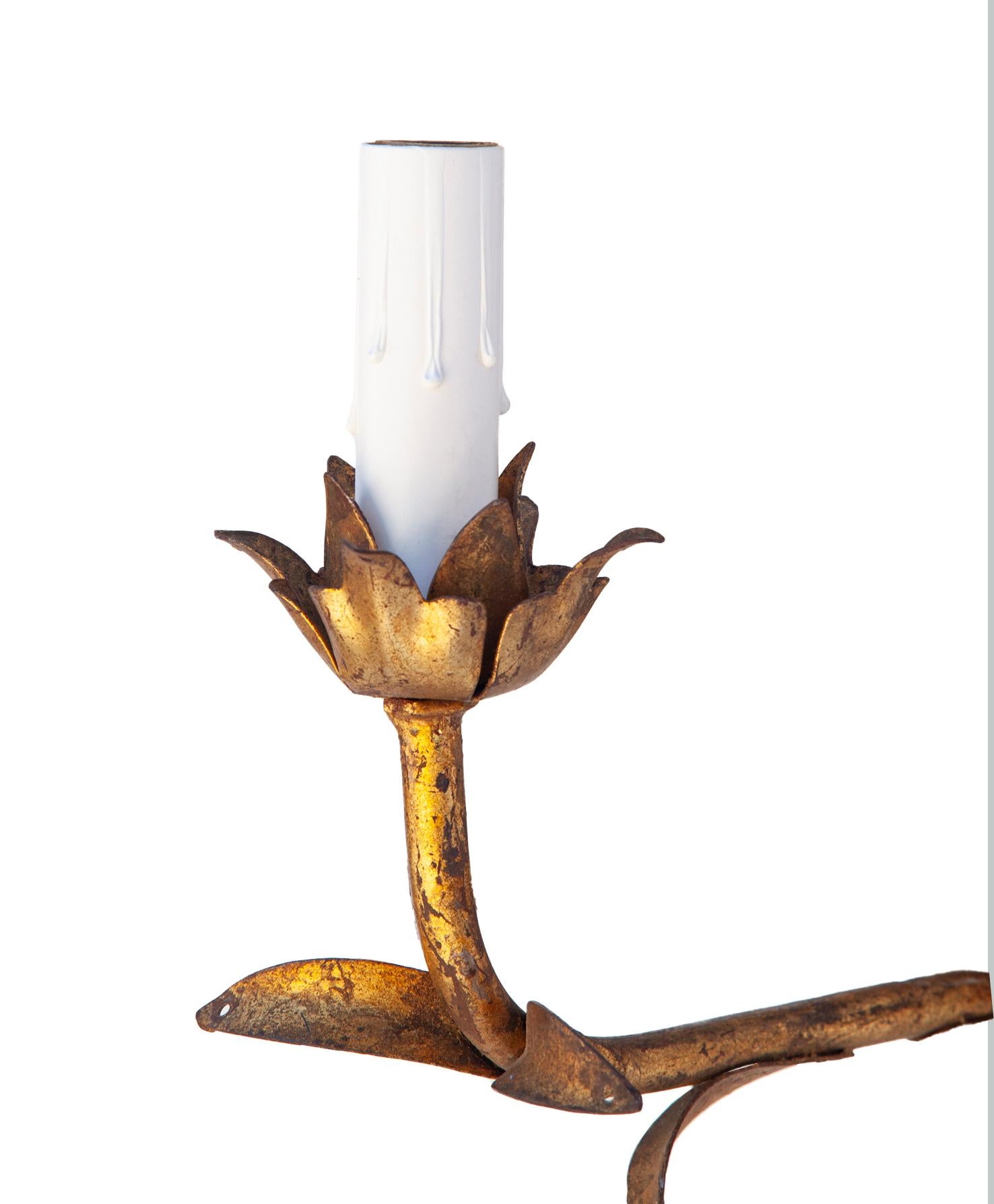 Italienische vergoldete Metall- und Kristall-Wandleuchter /Drei Lights, ein Paar im Angebot 5