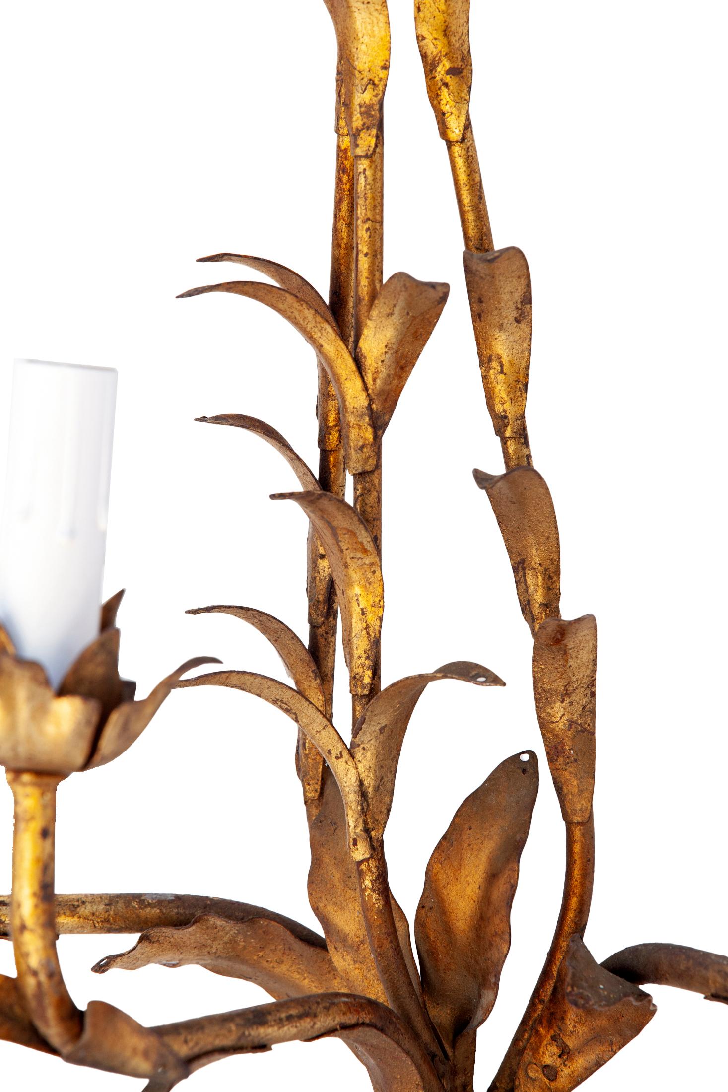 Italienische vergoldete Metall- und Kristall-Wandleuchter /Drei Lights, ein Paar im Angebot 3