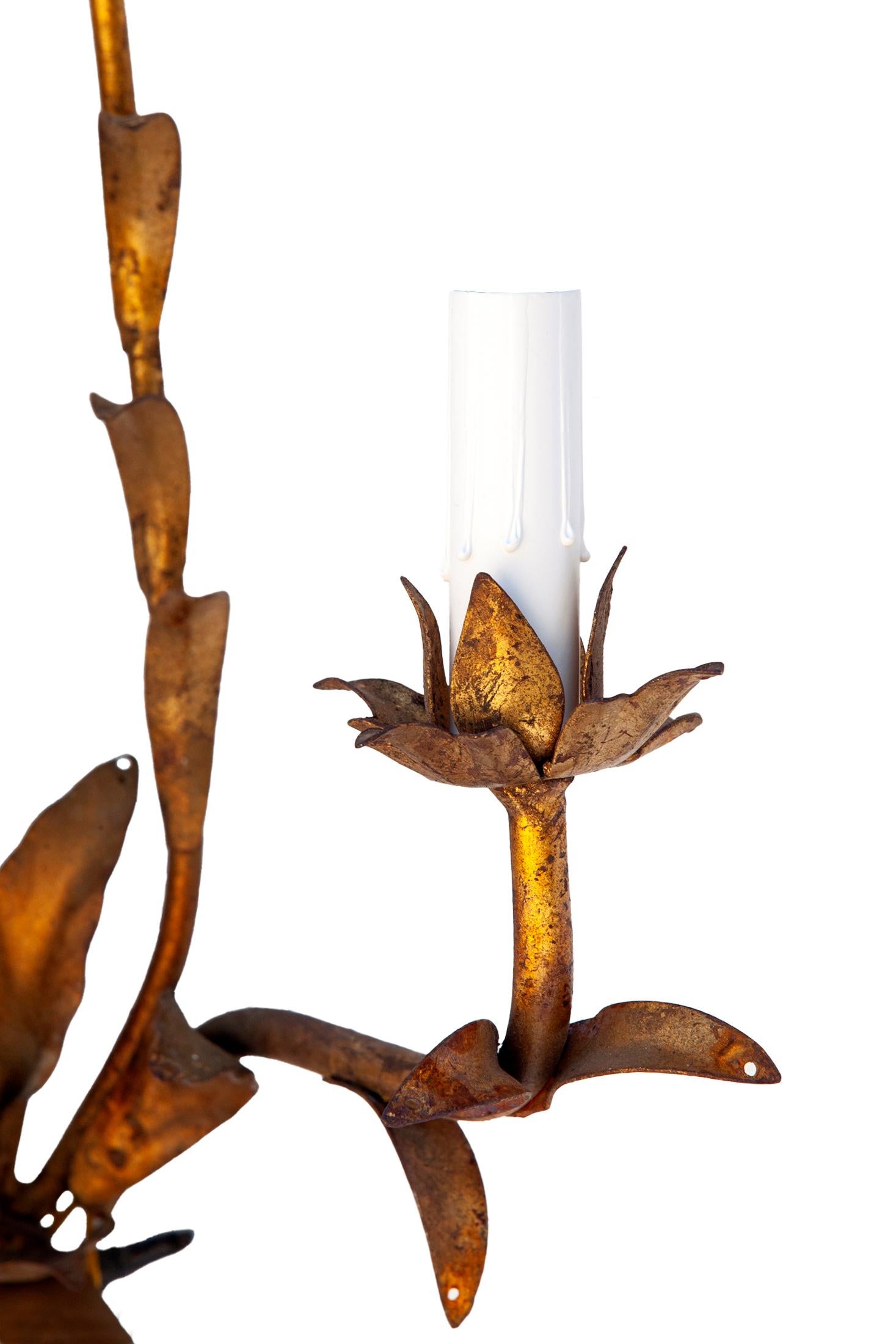 Italienische vergoldete Metall- und Kristall-Wandleuchter /Drei Lights, ein Paar im Angebot 4