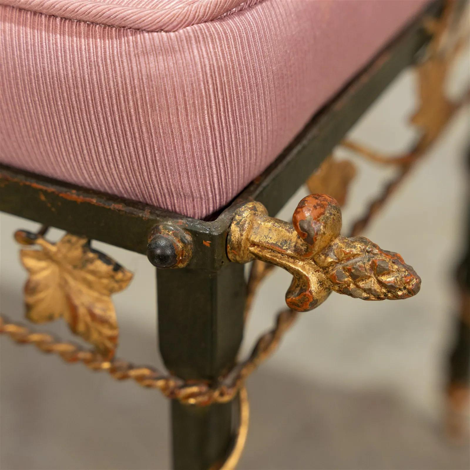 Italian Gilt Metal Floral Bench In Good Condition For Sale In New York, NY