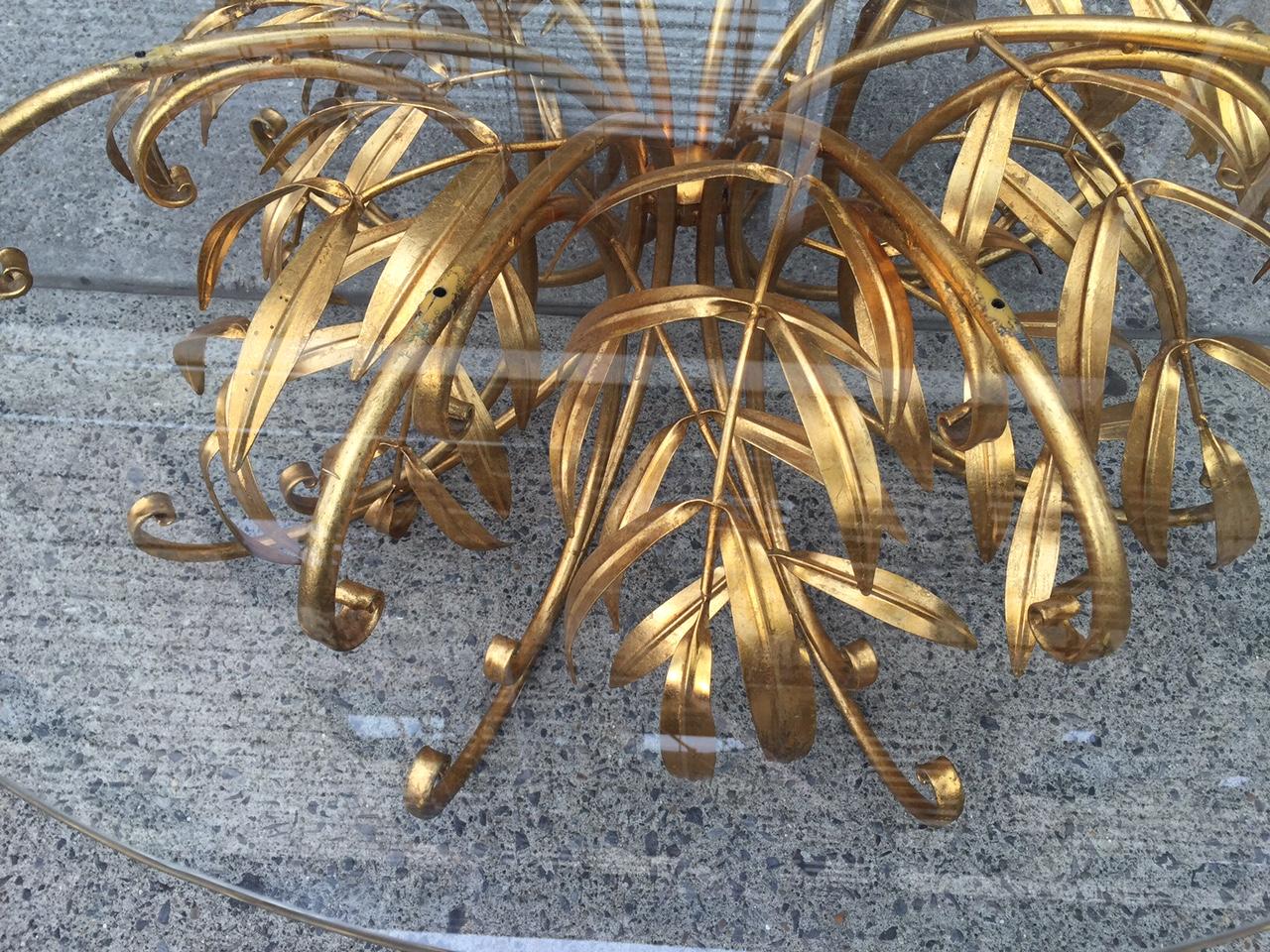 Italian Gilt Metal Floral Coffee Table In Good Condition For Sale In New York, NY