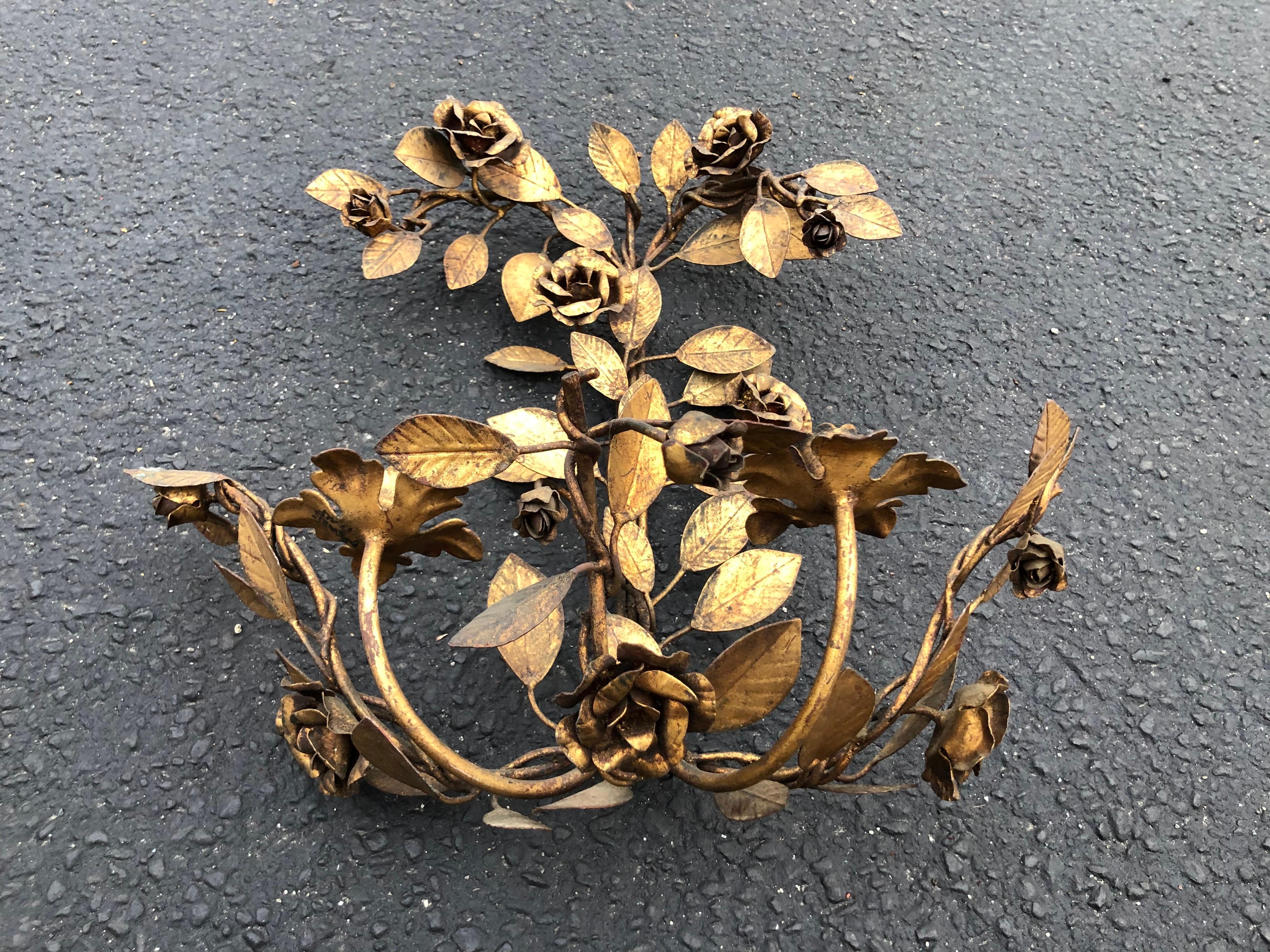 Hollywood Regency Italian Gilt Metal Floral Wall Sconce For Sale