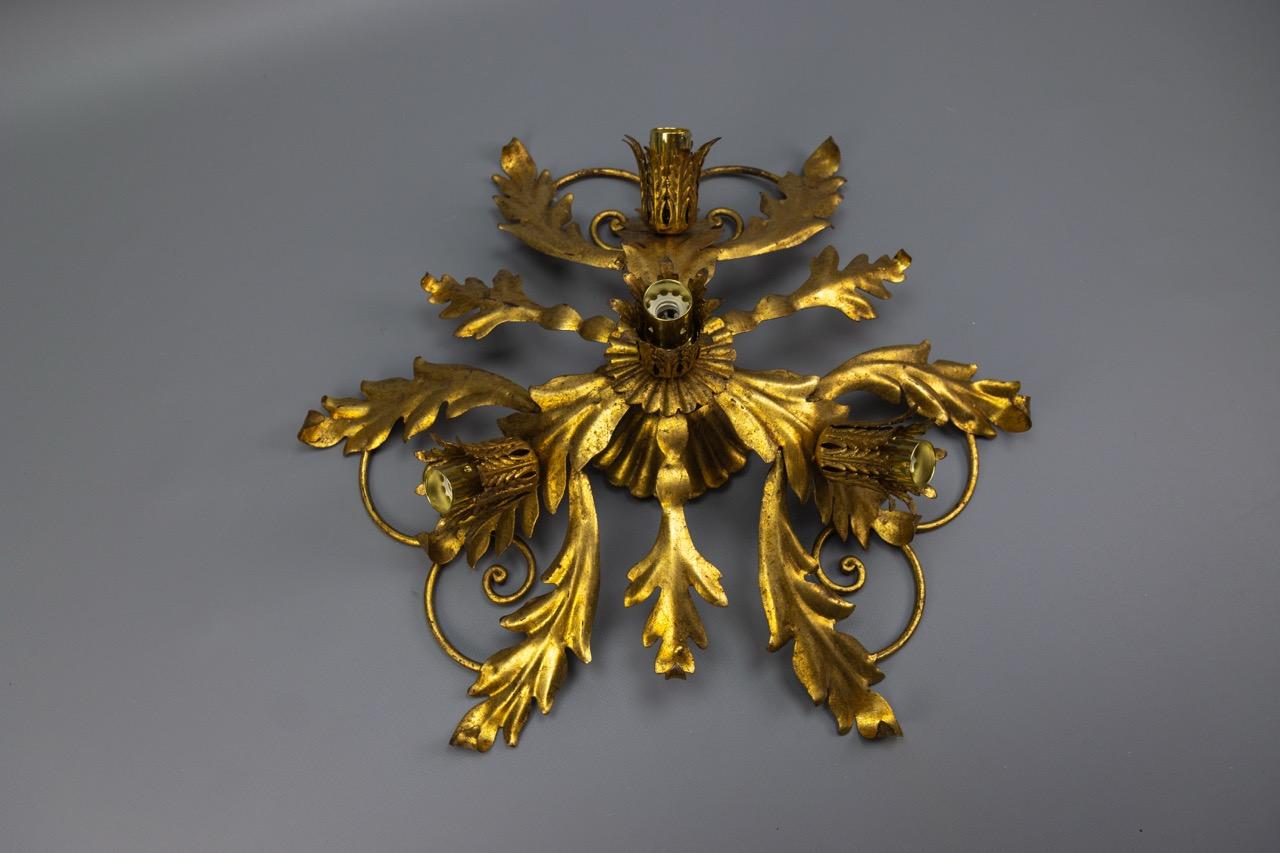Lámpara de Techo Italiana de Metal Dorado Foliado, Hollywood Regency, Años 70 en venta 9