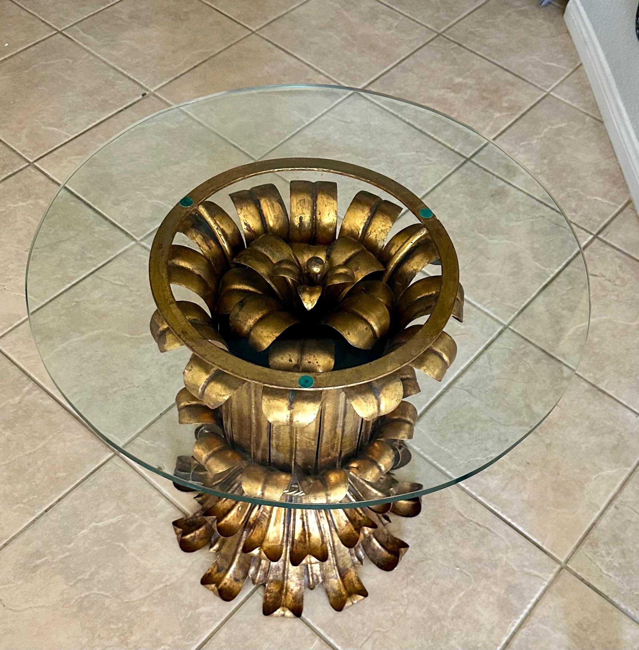 Table d'appoint italienne Hollywood Regency en métal doré en vente 9