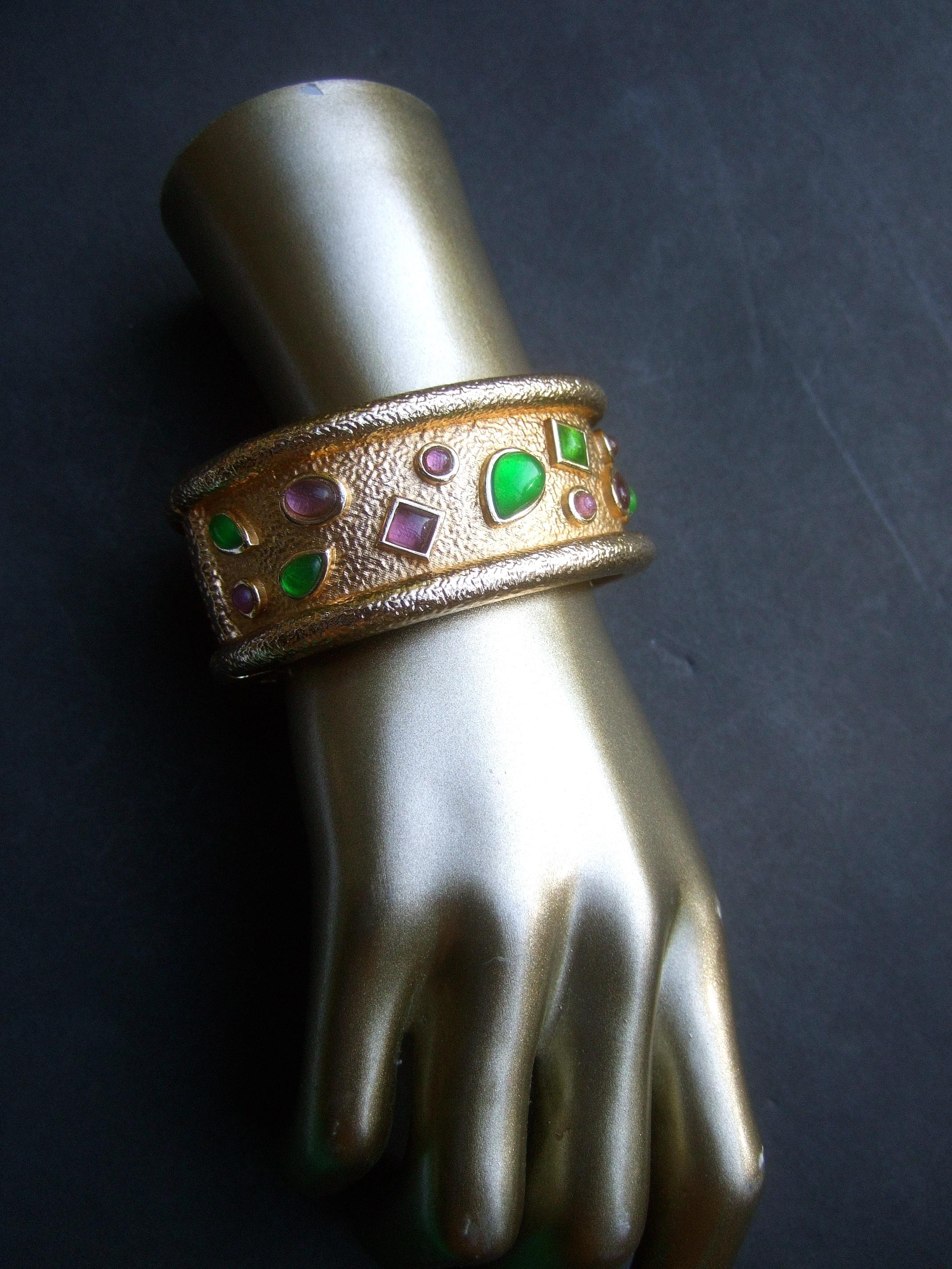 Italian Gilt Metal Jeweled Poured Glass Wide Hinged Cuff Bracelet c 1980s For Sale 11