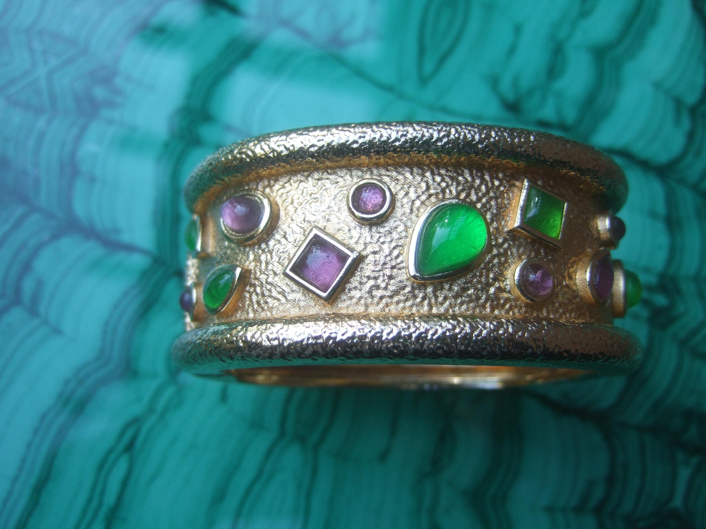 Italian Gilt Metal Jeweled Poured Glass Wide Hinged Cuff Bracelet c 1980s For Sale 14