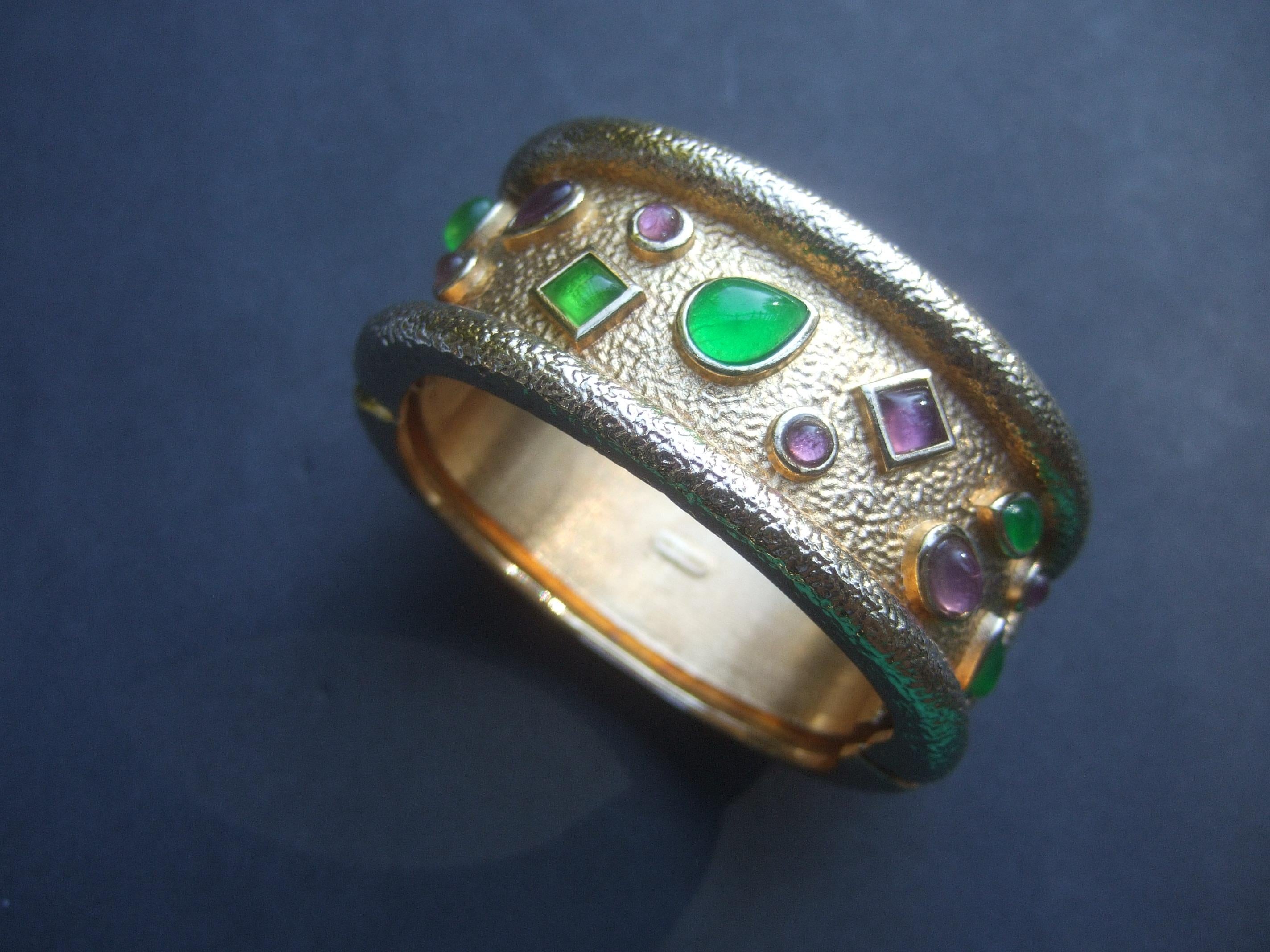 Women's Italian Gilt Metal Jeweled Poured Glass Wide Hinged Cuff Bracelet c 1980s For Sale
