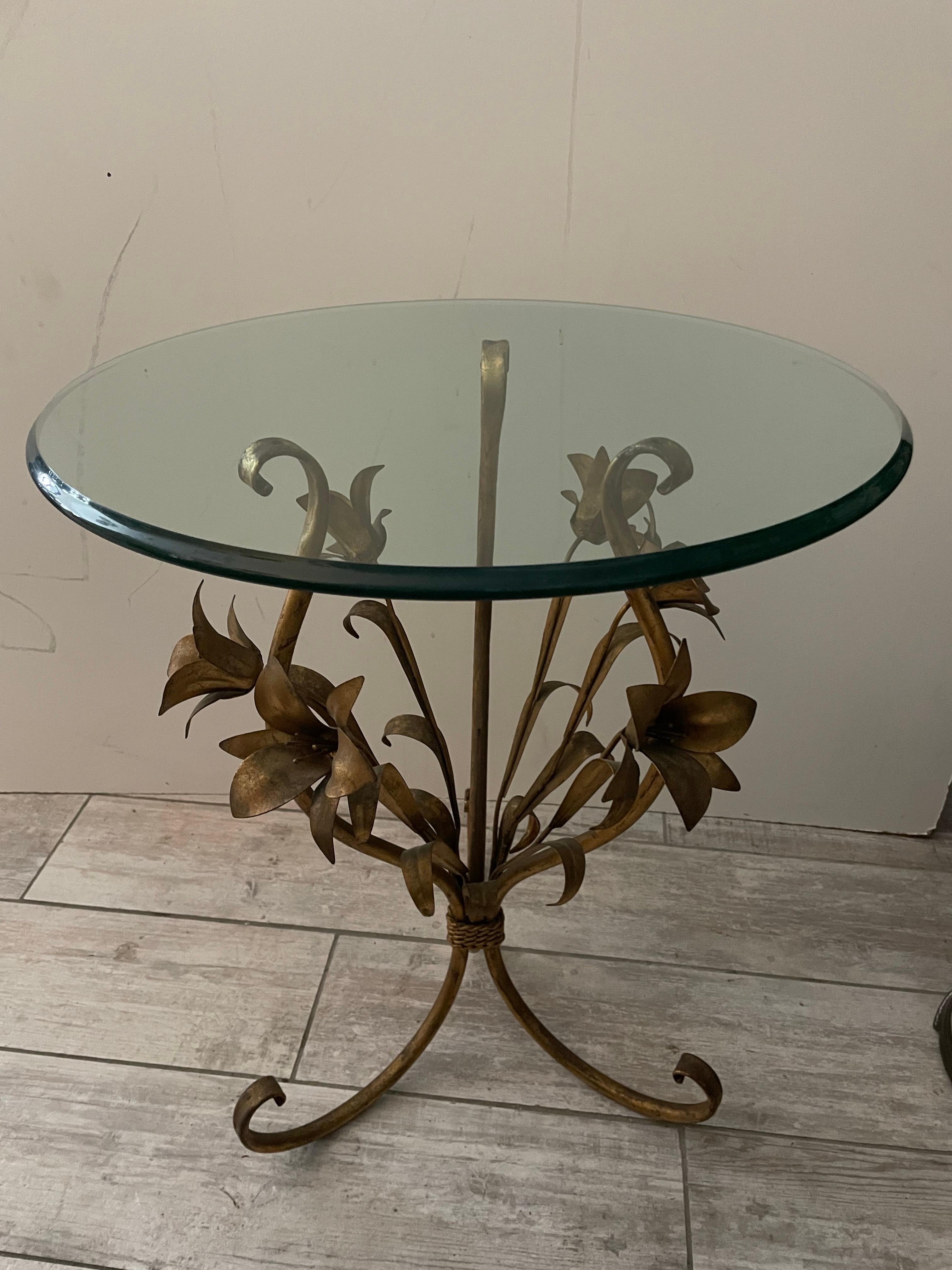 Italian Gilt Metal Lily Side Table For Sale 4