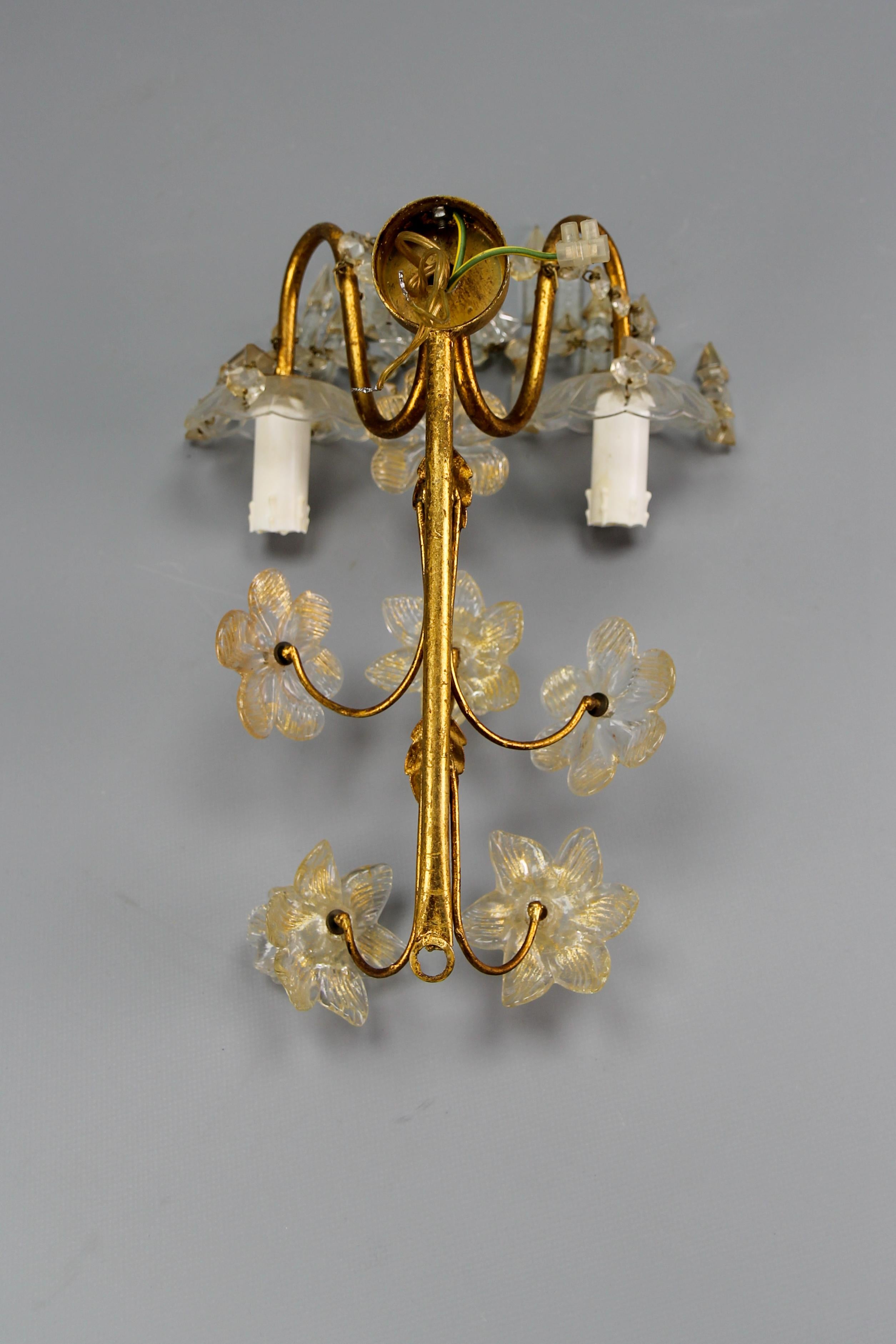 Italian Gilt Metal Two-Light Sconce with Crystal Glass Flowers and Prisms For Sale 14