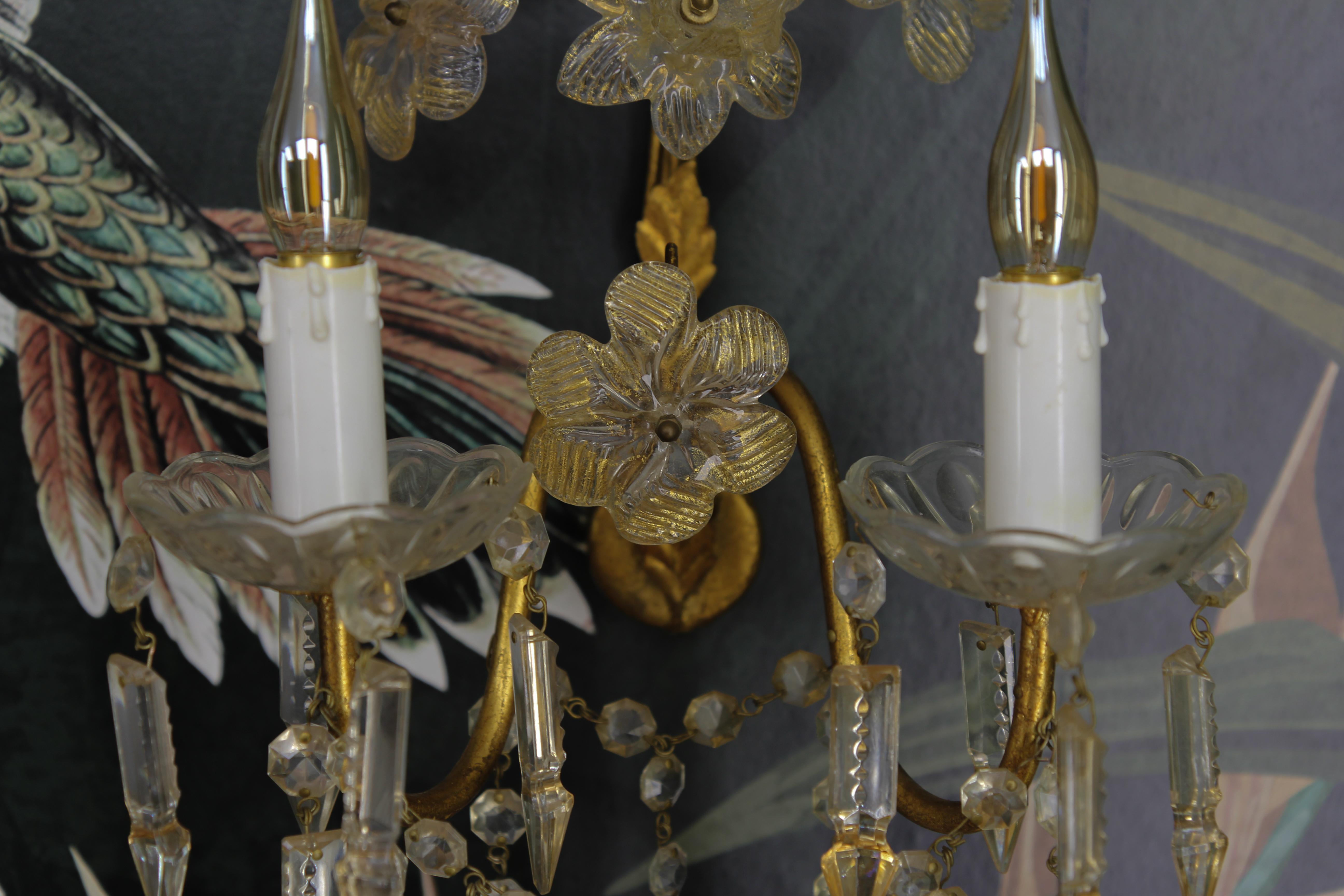 Italian Gilt Metal Two-Light Sconce with Crystal Glass Flowers and Prisms For Sale 1