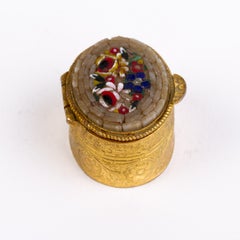 Italienische vergoldet montiert graviert Murano venezianischen Mikromosaik Glas Pillendose