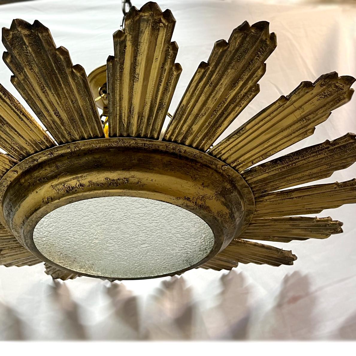 Italienische vergoldete Sonnenschliff-Leuchte im Angebot 3