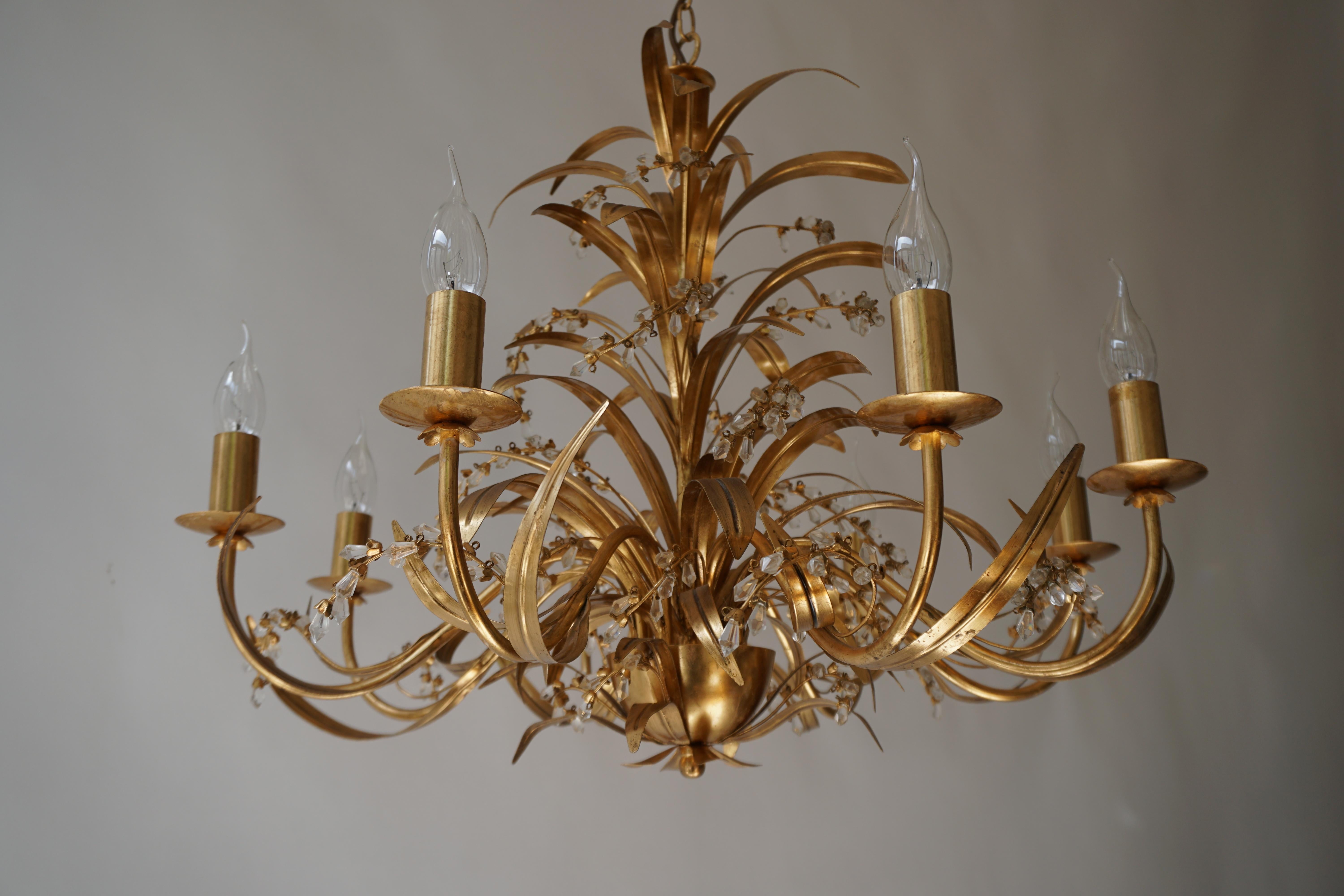 Italian Gilt Tole and Crystal Palm Frond Chandelier For Sale 3