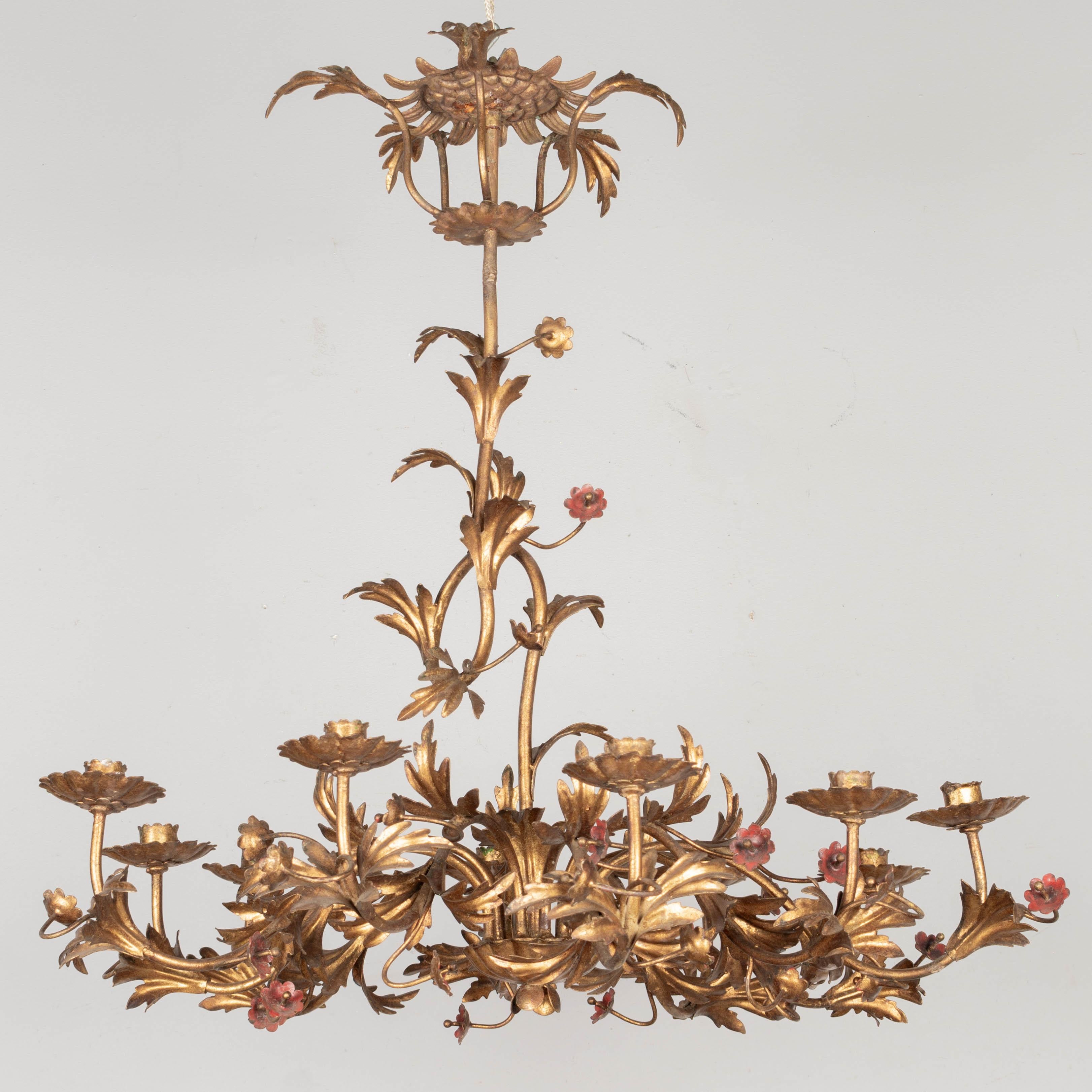 1950's Italian Gilt Tôle Candle Chandelier In Good Condition For Sale In Winter Park, FL