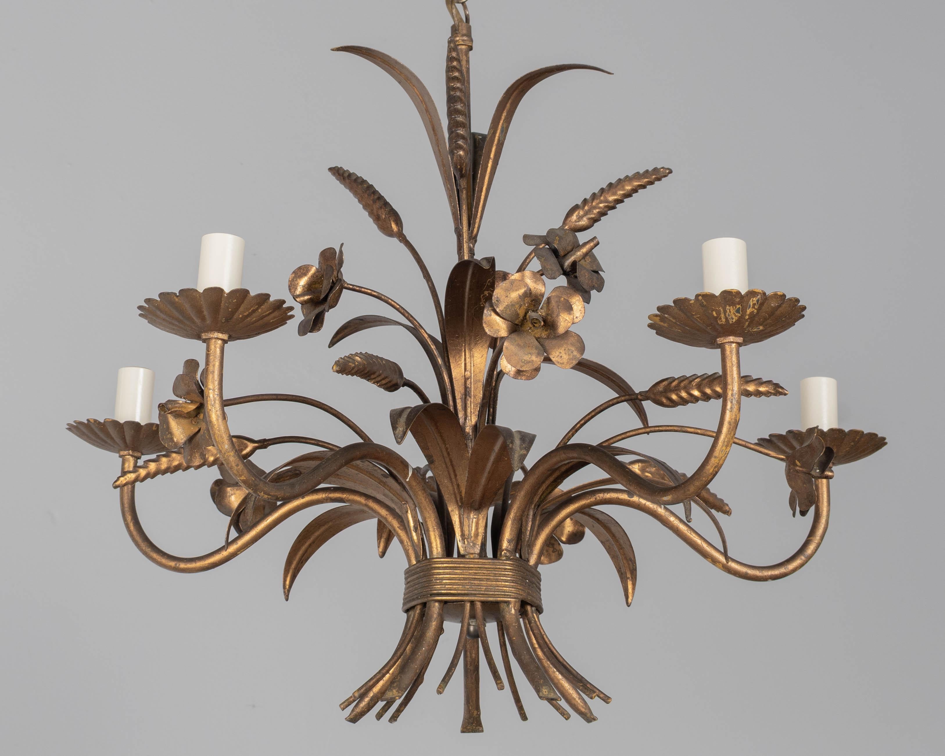 Italian Gilt Tôle Chandelier For Sale 2
