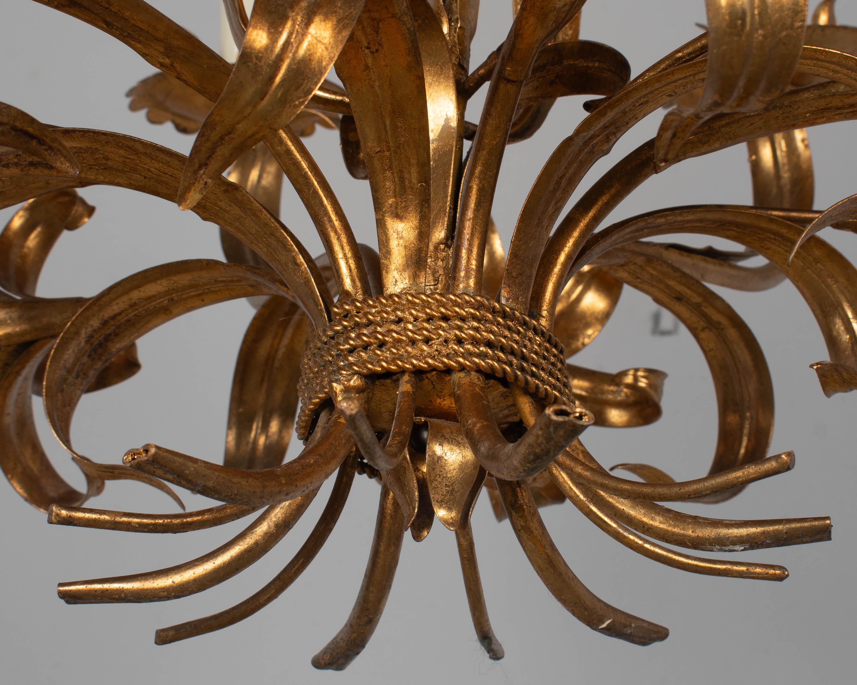 Italian Gilt Tôle Chandelier in vendita 1