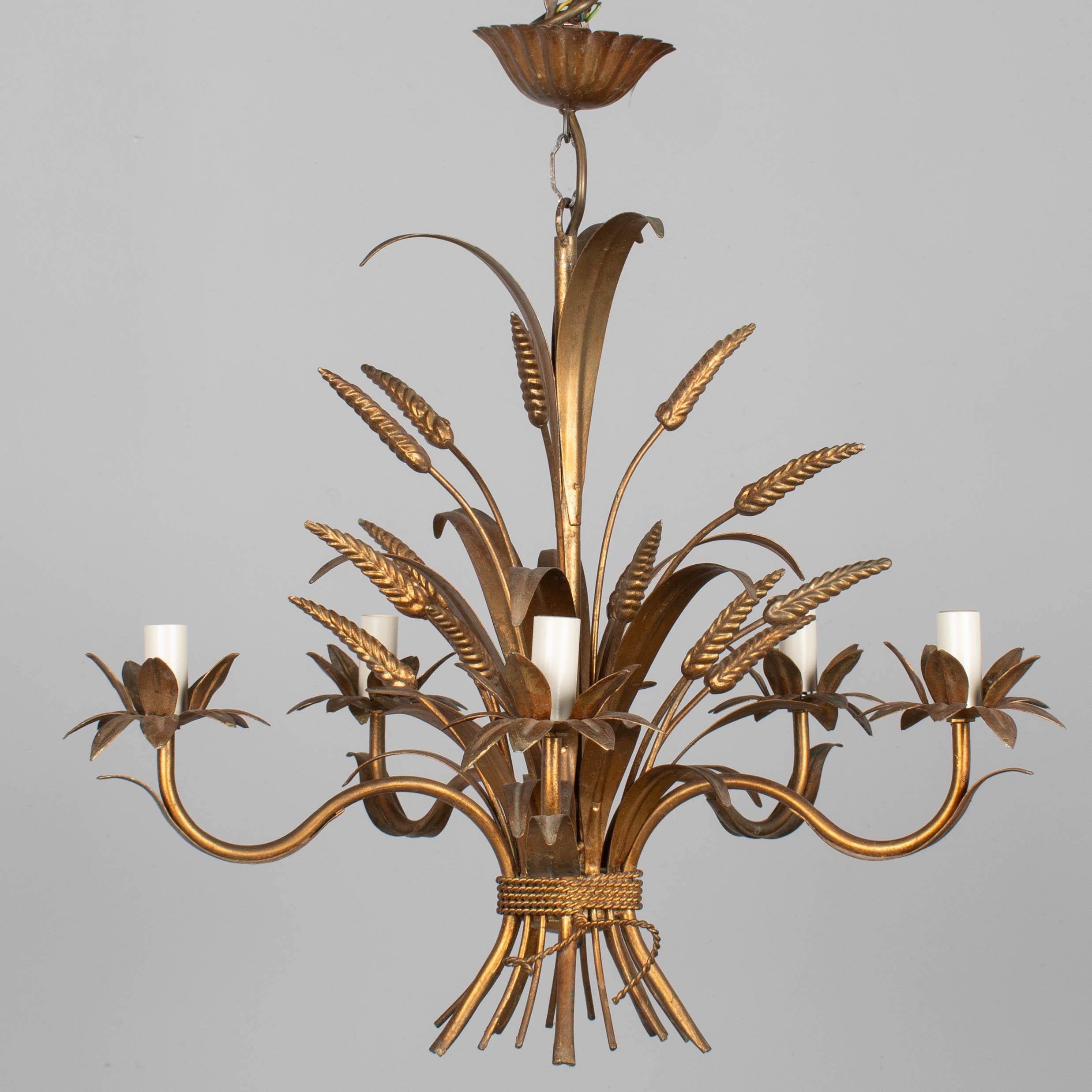 Hollywood Regency Italian Gilt Tôle Sheaf of Wheat Chandelier For Sale