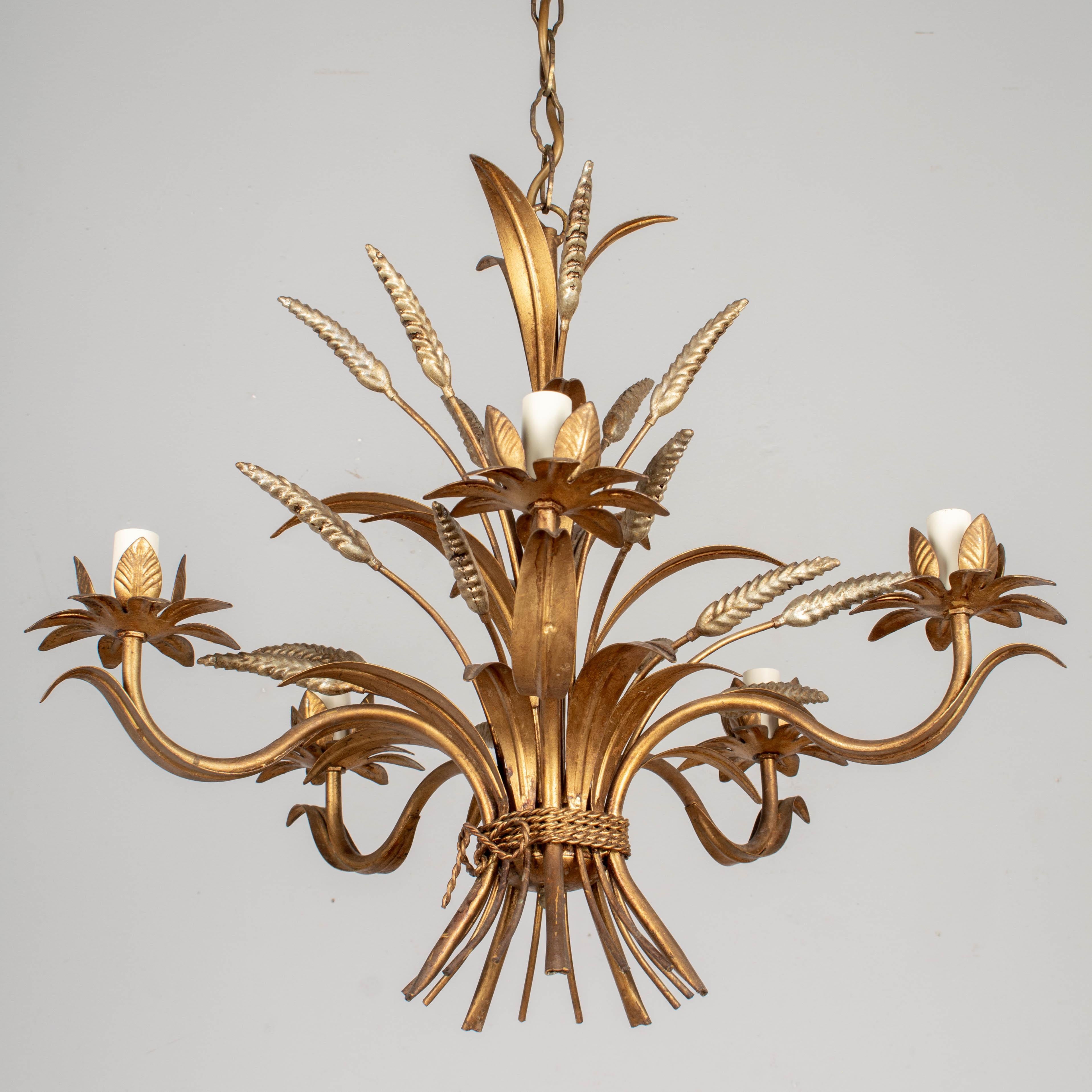 Italian Gilt Tole Sheaf of Wheat Chandelier In Good Condition In Winter Park, FL
