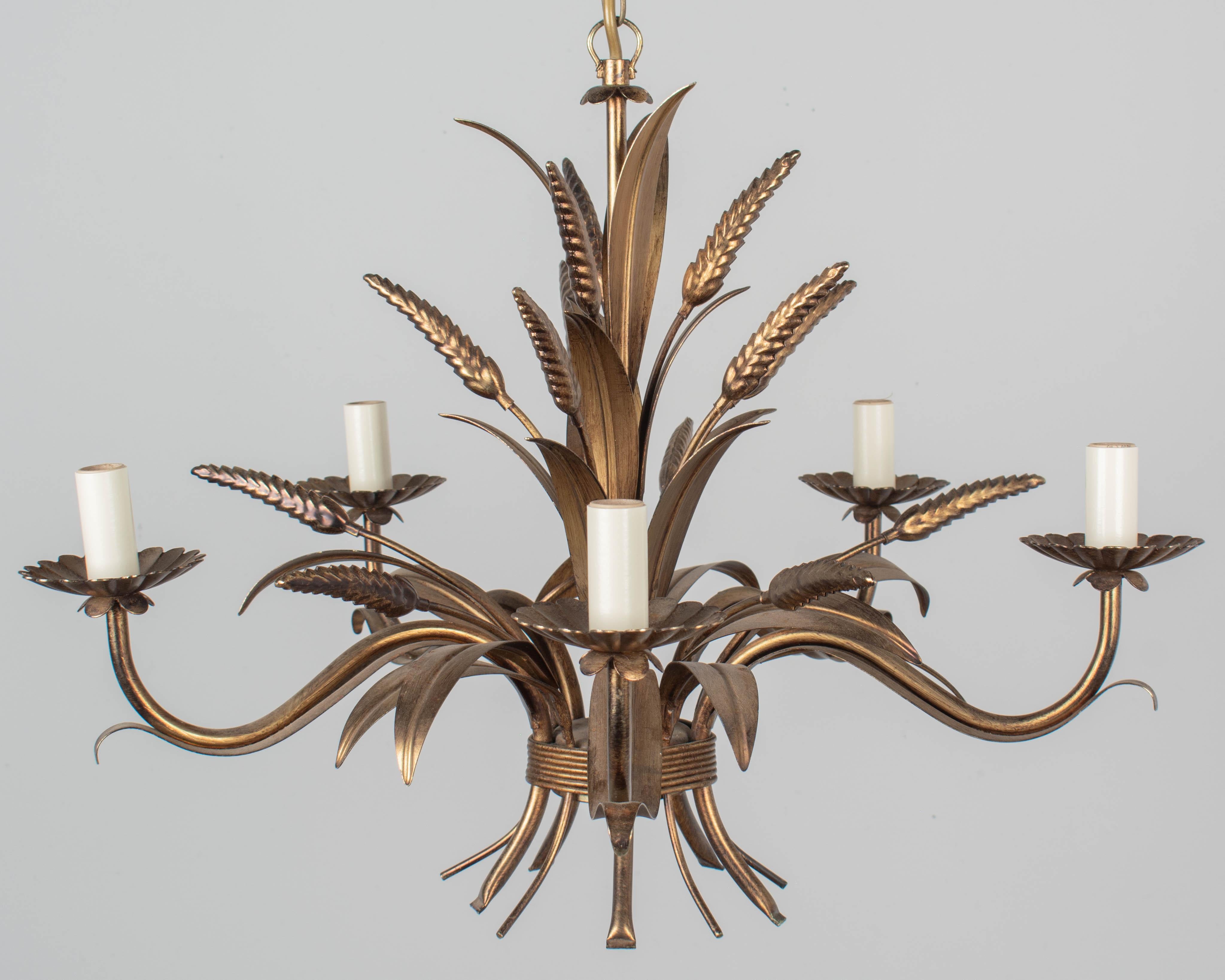 Italian Gilt Tole Sheaf of Wheat Chandelier In Good Condition For Sale In Winter Park, FL