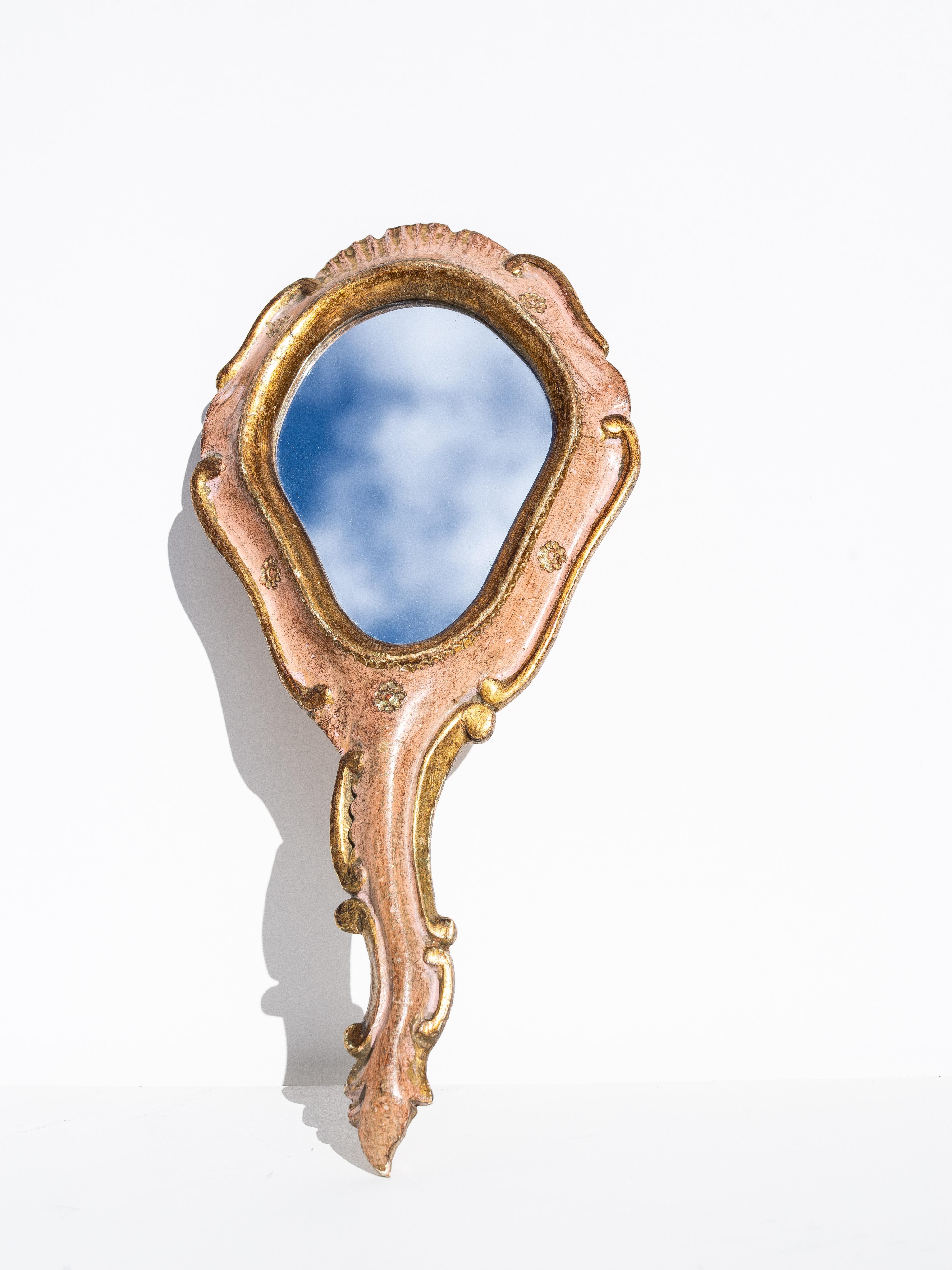 italien Miroir à main vénitien doré - Miroir de courtoisie Florentine - Italie 1940s en vente