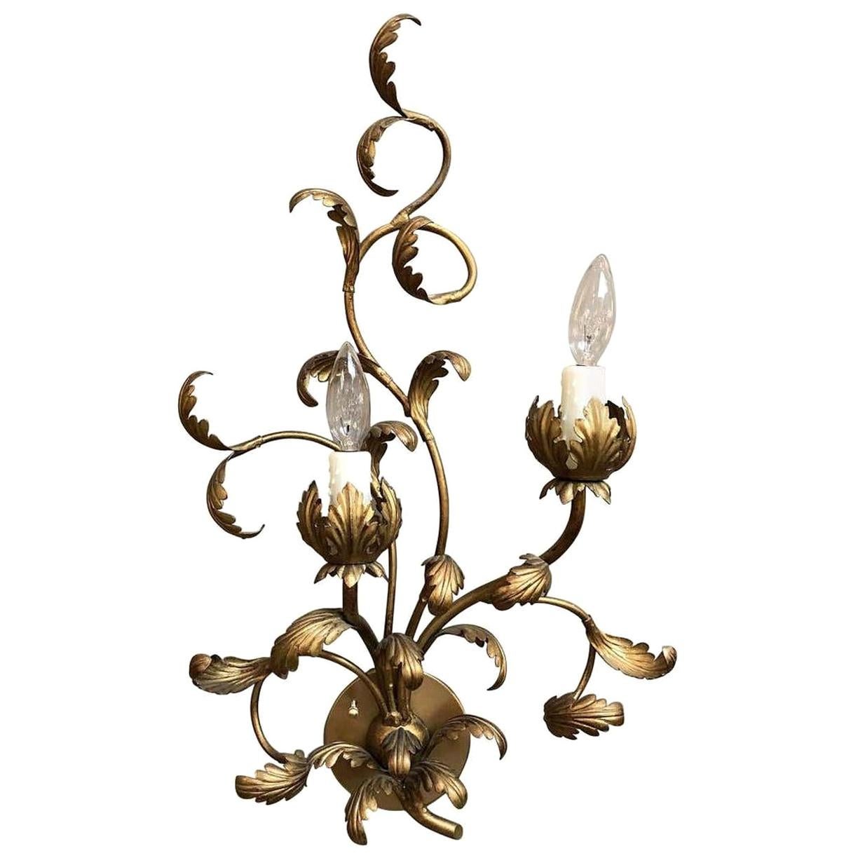 Italian Gilt Wall Light or Sconce with Vine or Leaf Design For Sale