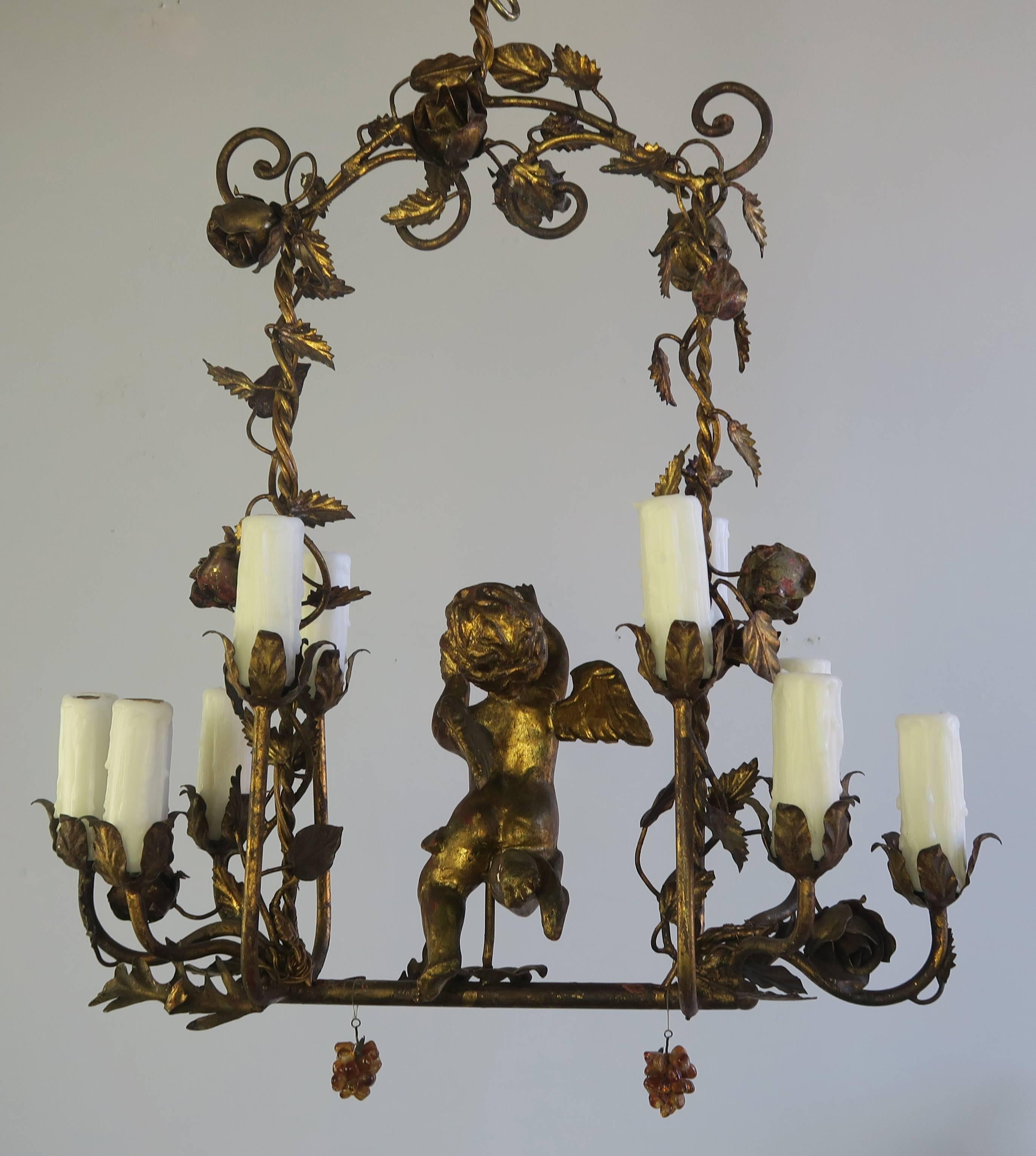 Italian Gilt Wood and Metal Cherub Chandelier, circa 1900 In Excellent Condition In Los Angeles, CA