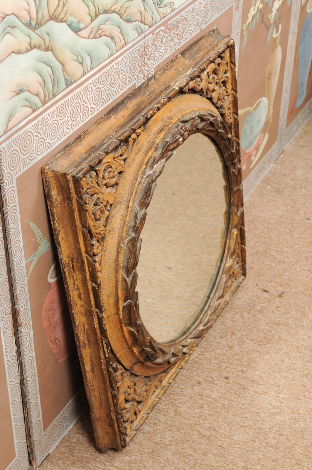 Italian Giltwood Carved Square Frame with Circular Mirror Plate, 19th Century 5